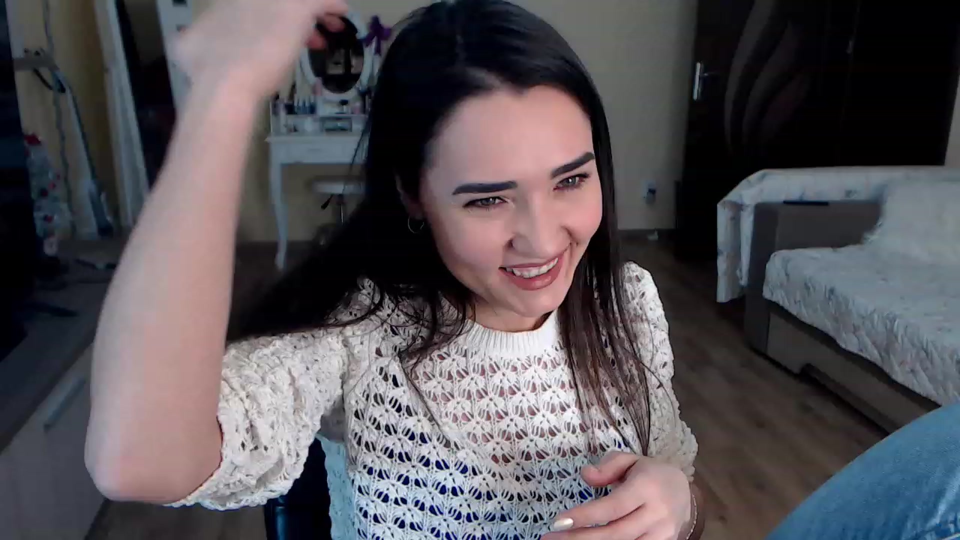 Gallery image thumbnail from DarkArwennie's myfreecams stream on, 01/31/2023, 17:07 image 12 of 20