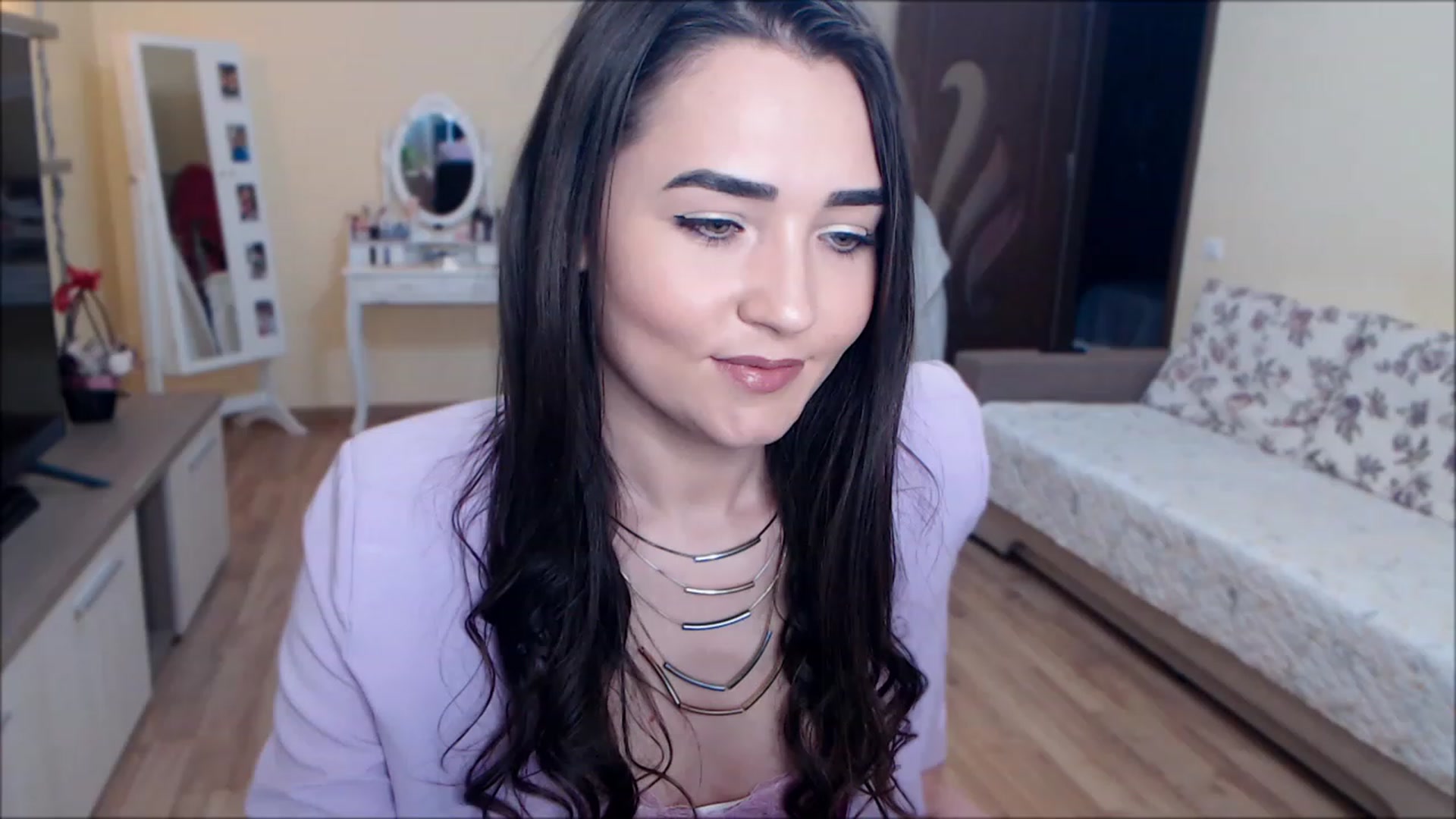 Gallery image thumbnail from DarkArwennie's myfreecams stream on, 03/10/2023, 15:45 image 4 of 20