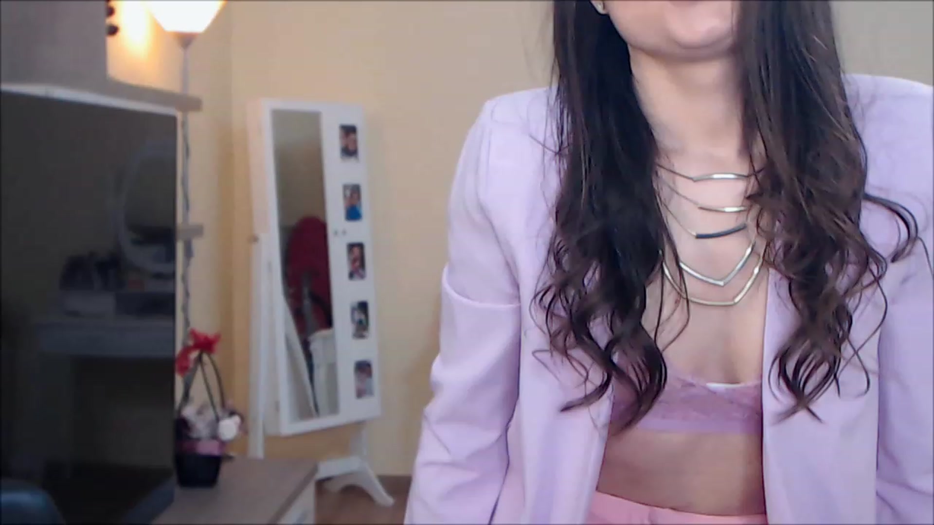 Gallery image thumbnail from DarkArwennie's myfreecams stream on, 03/10/2023, 15:45 image 19 of 20