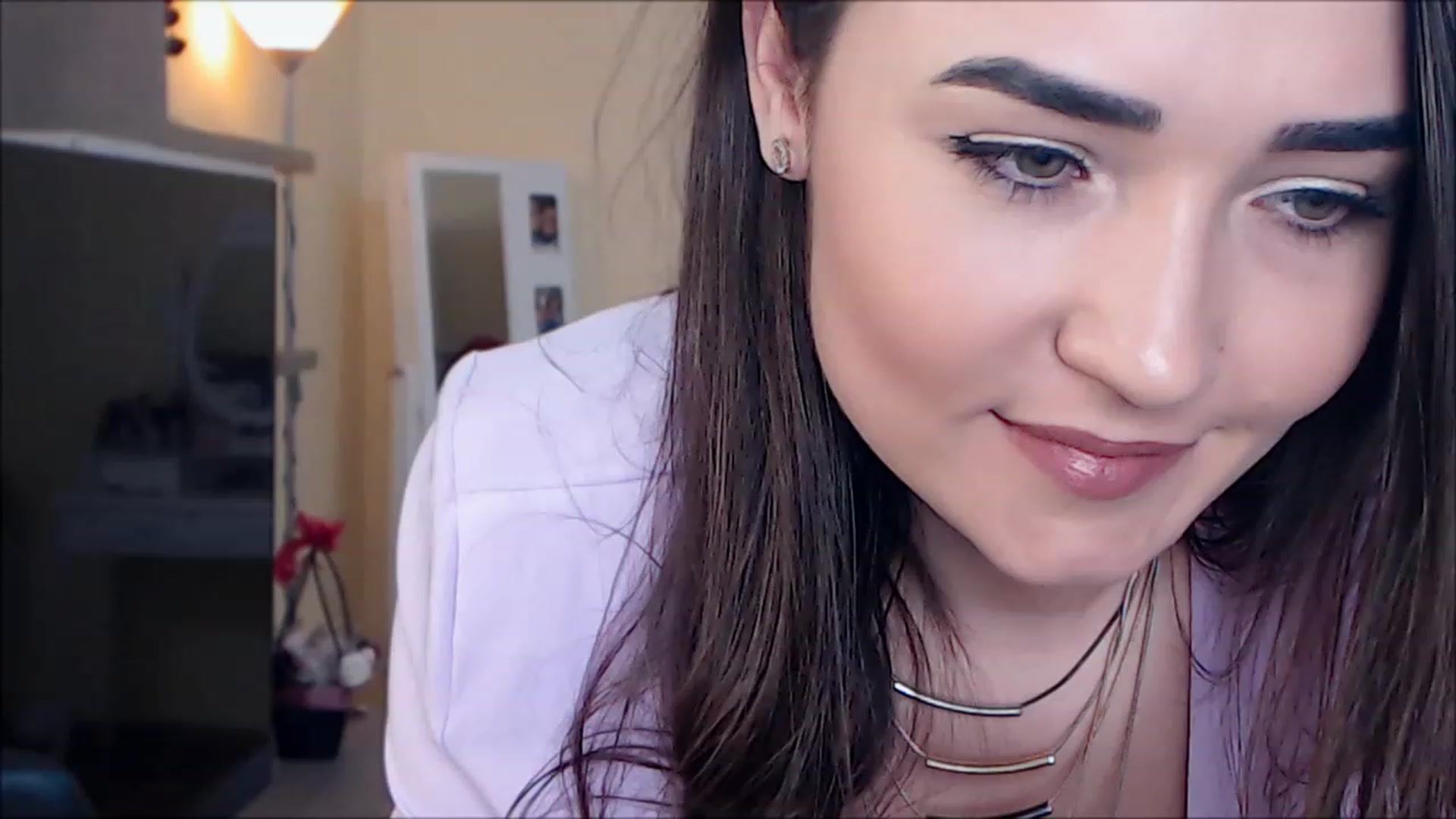 Gallery image thumbnail from DarkArwennie's myfreecams stream on, 03/10/2023, 15:45 image 16 of 20