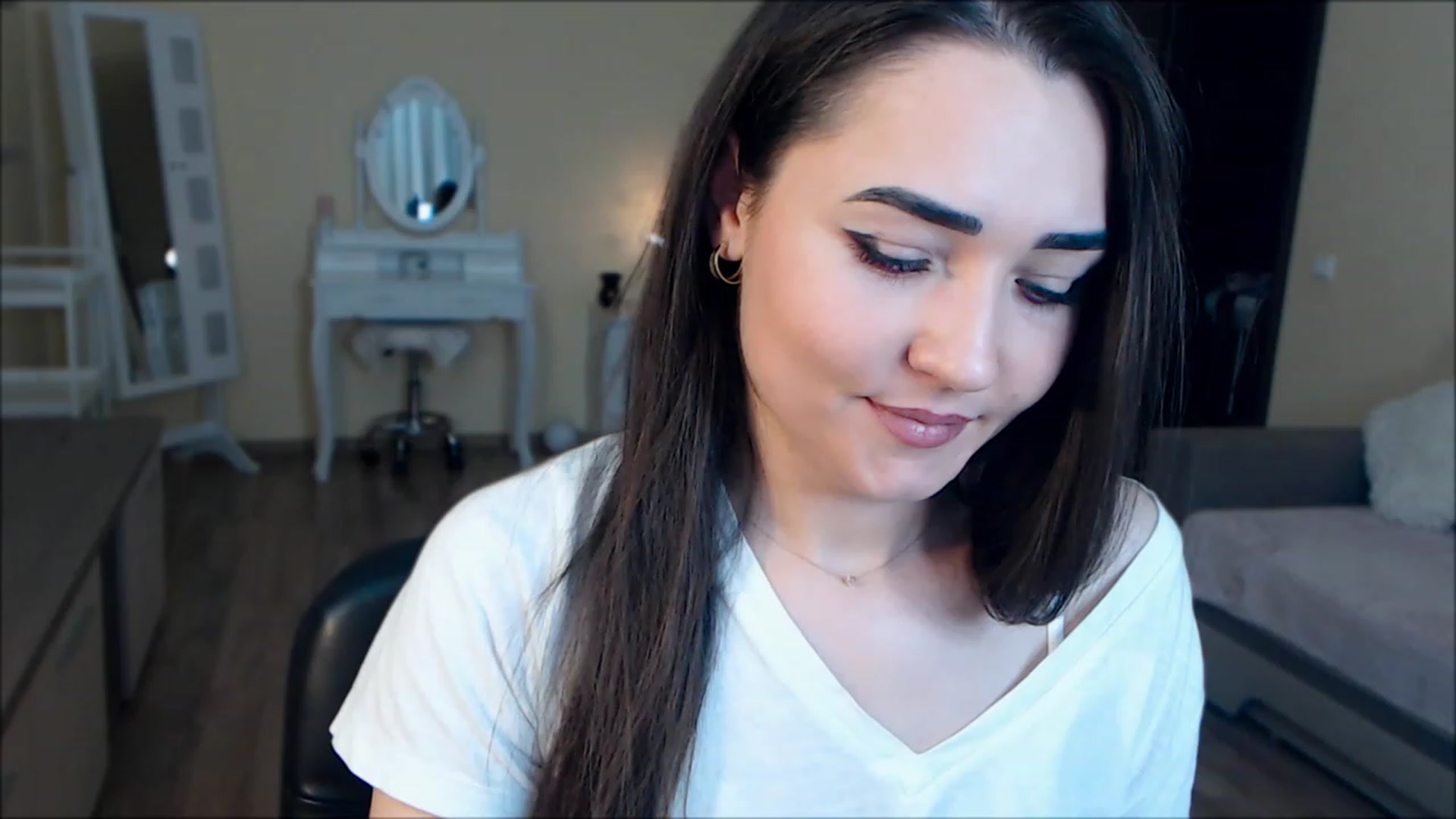 Gallery image thumbnail from DarkArwennie's myfreecams stream on, 05/23/2023, 18:19 image 6 of 20