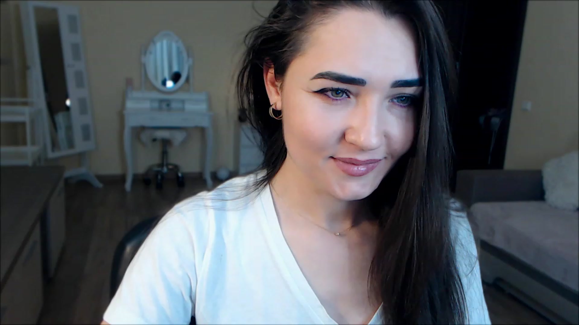 Gallery image thumbnail from DarkArwennie's myfreecams stream on, 05/23/2023, 18:19 image 10 of 20