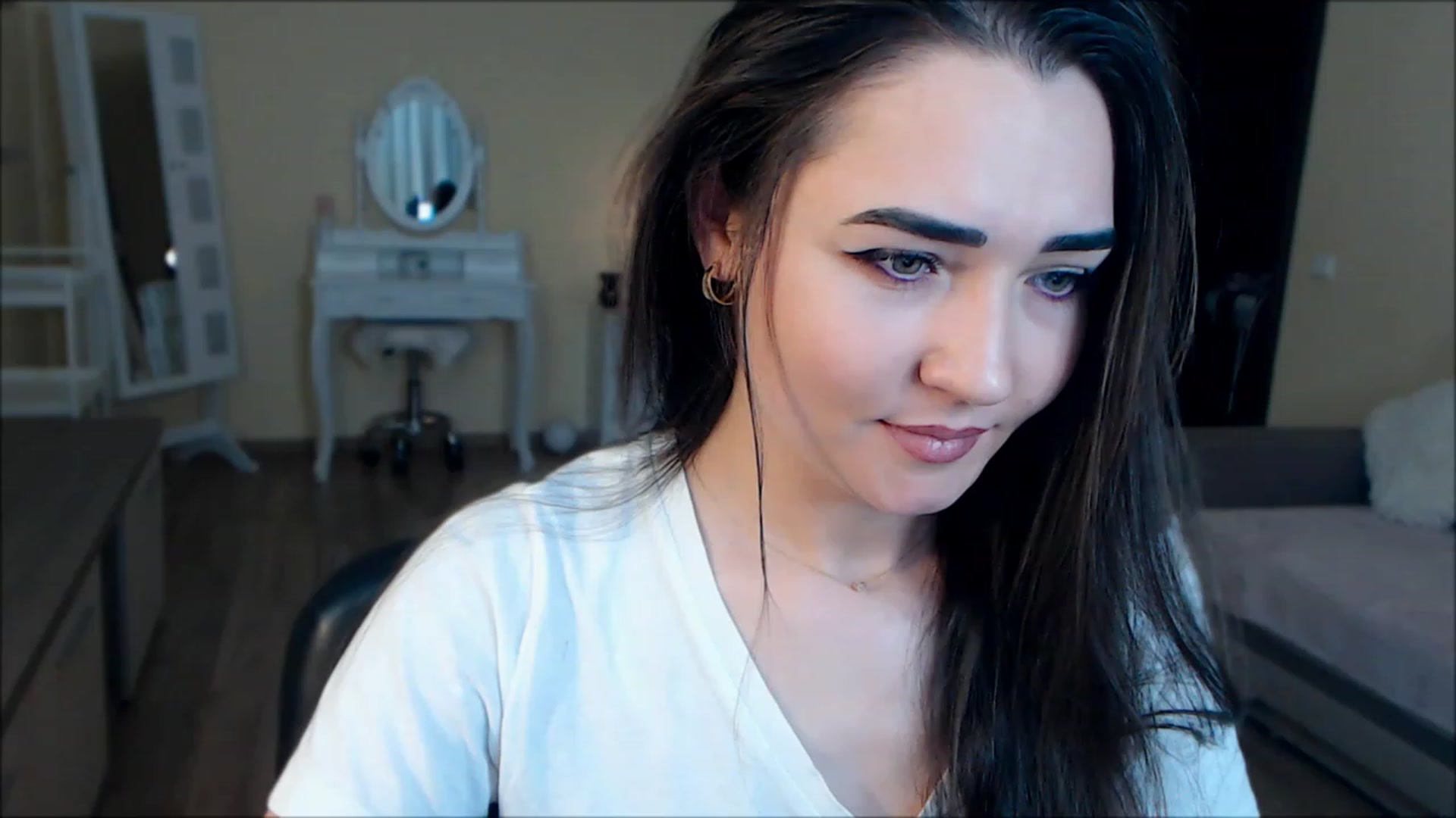 Gallery image thumbnail from DarkArwennie's myfreecams stream on, 05/23/2023, 18:19 image 11 of 20