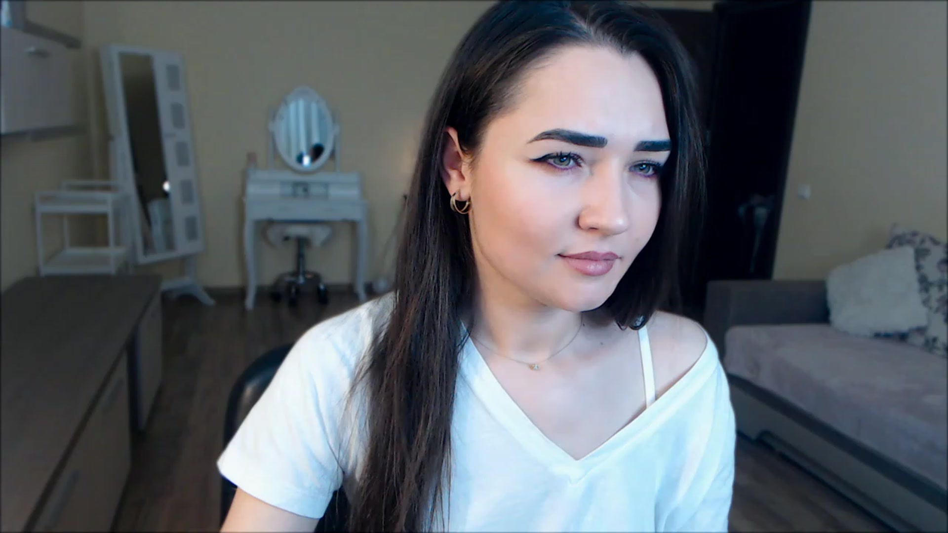 Gallery image thumbnail from DarkArwennie's myfreecams stream on, 05/23/2023, 18:19 image 2 of 20