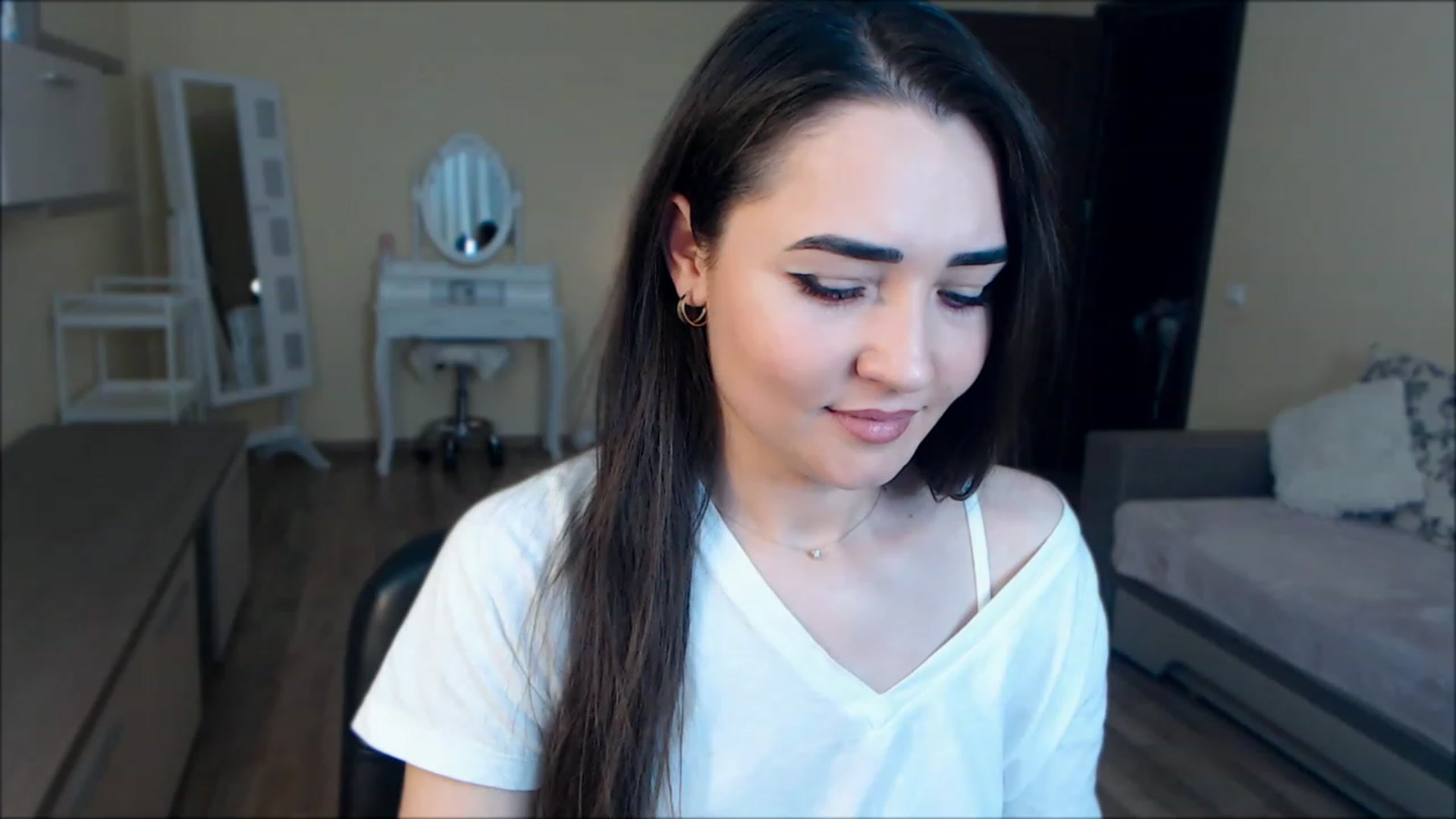 Gallery image thumbnail from DarkArwennie's myfreecams stream on, 05/23/2023, 18:19 image 1 of 20