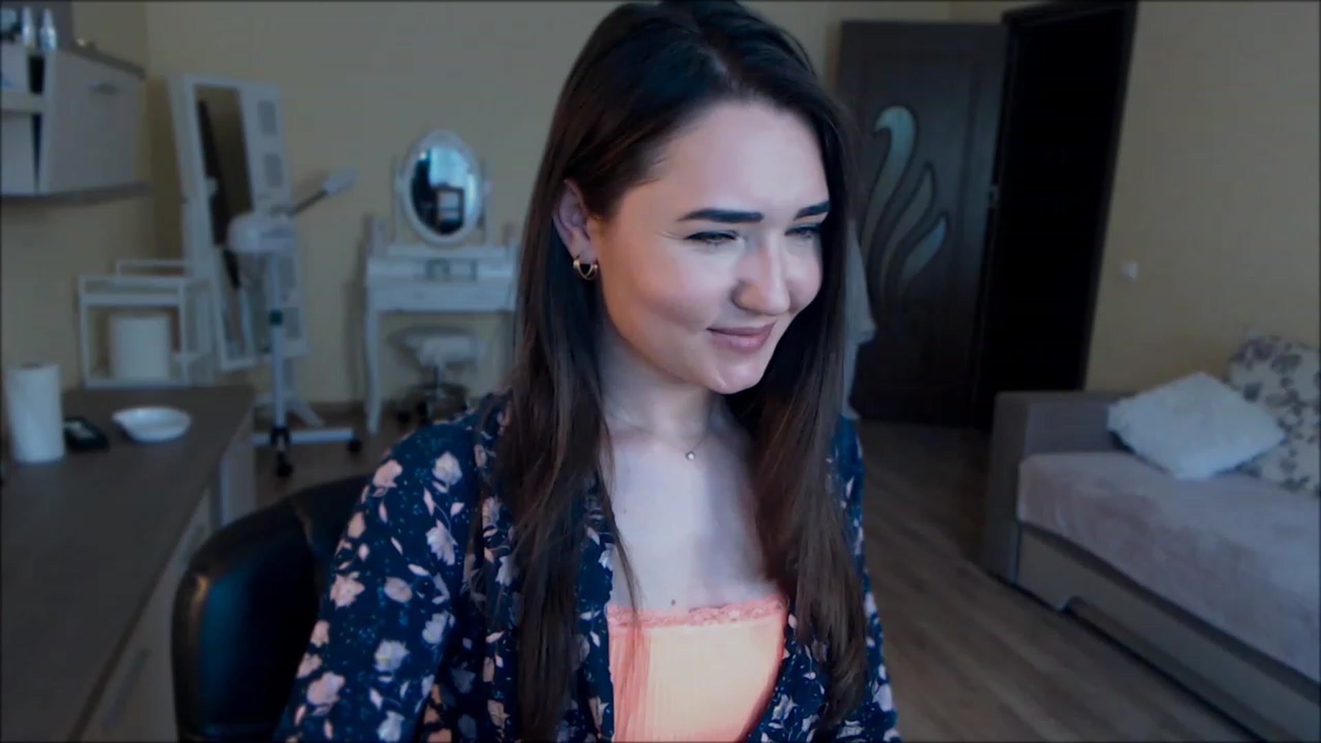 Gallery image thumbnail from DarkArwennie's myfreecams stream on, 06/20/2023, 11:58 image 2 of 20