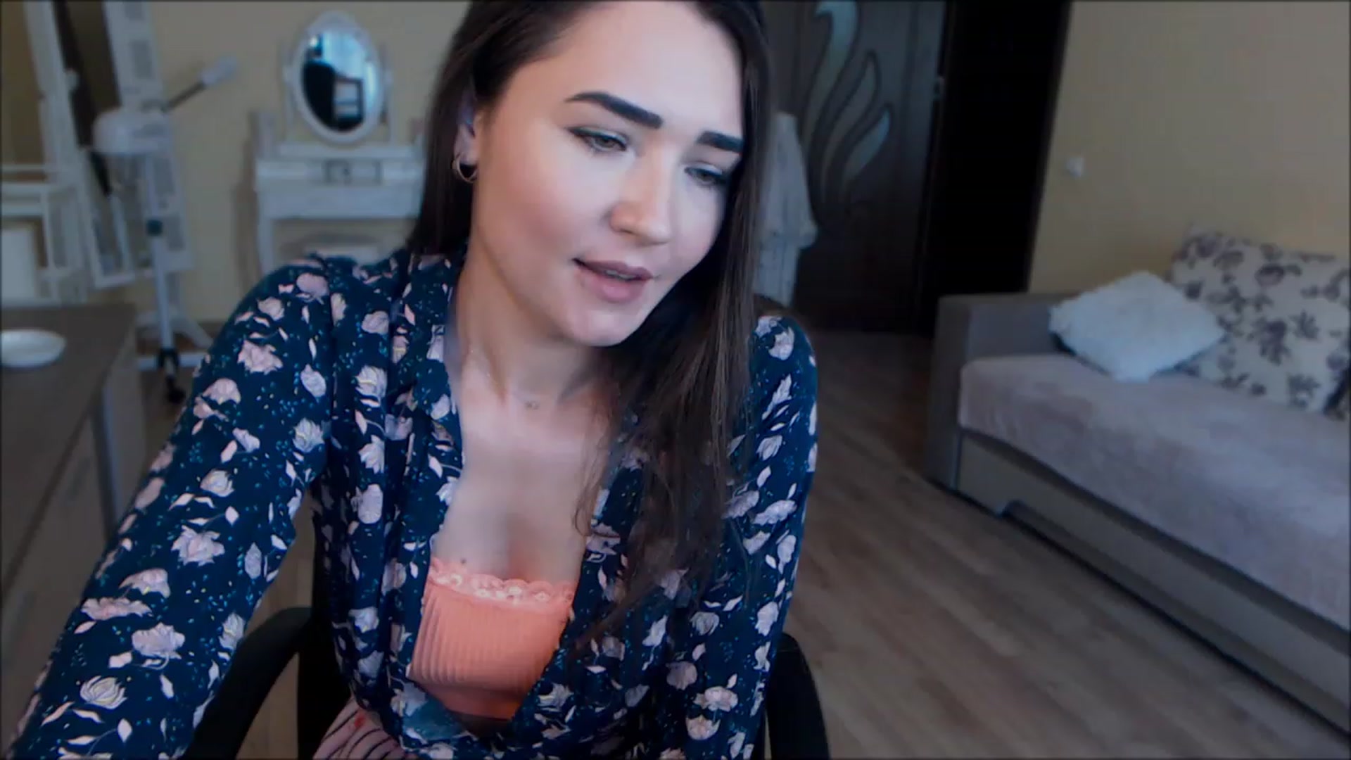 Gallery image thumbnail from DarkArwennie's myfreecams stream on, 06/20/2023, 11:58 image 8 of 20