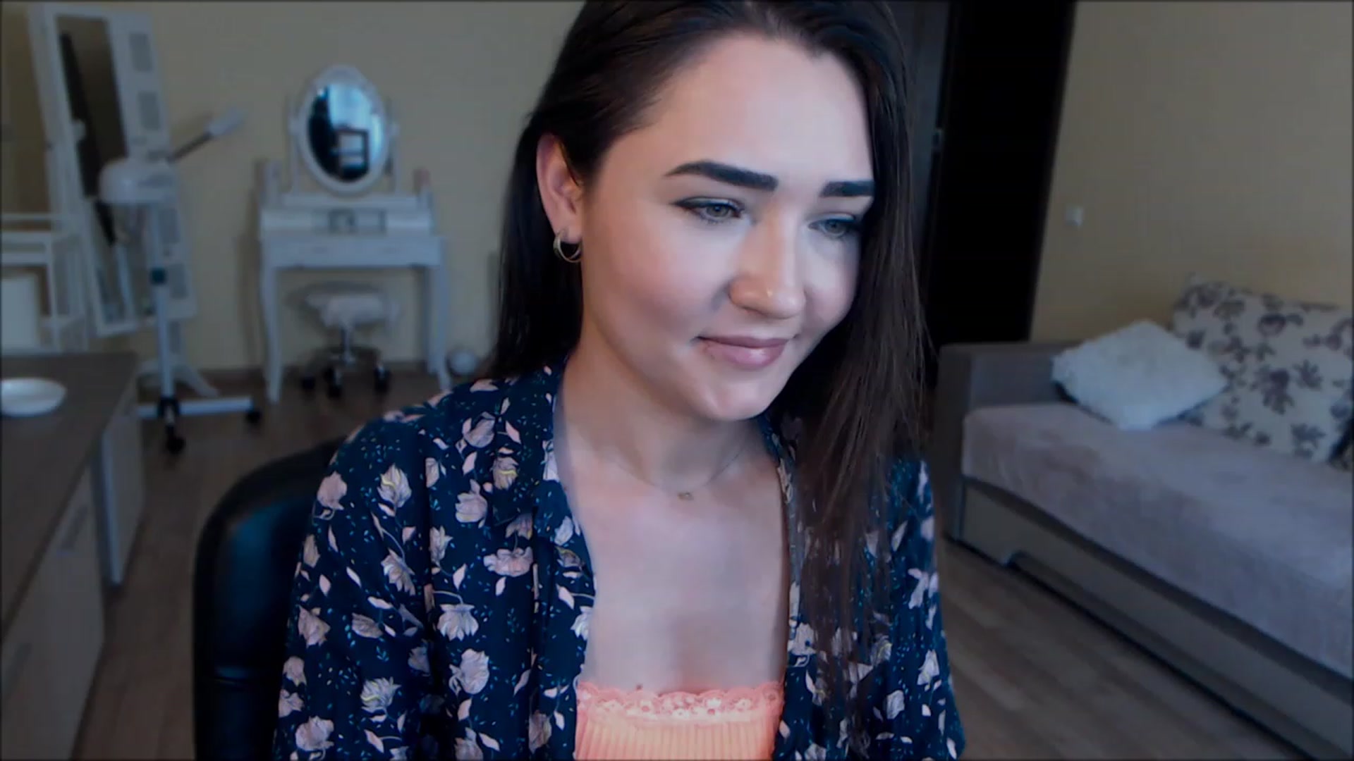 Gallery image thumbnail from DarkArwennie's myfreecams stream on, 06/20/2023, 11:58 image 15 of 20