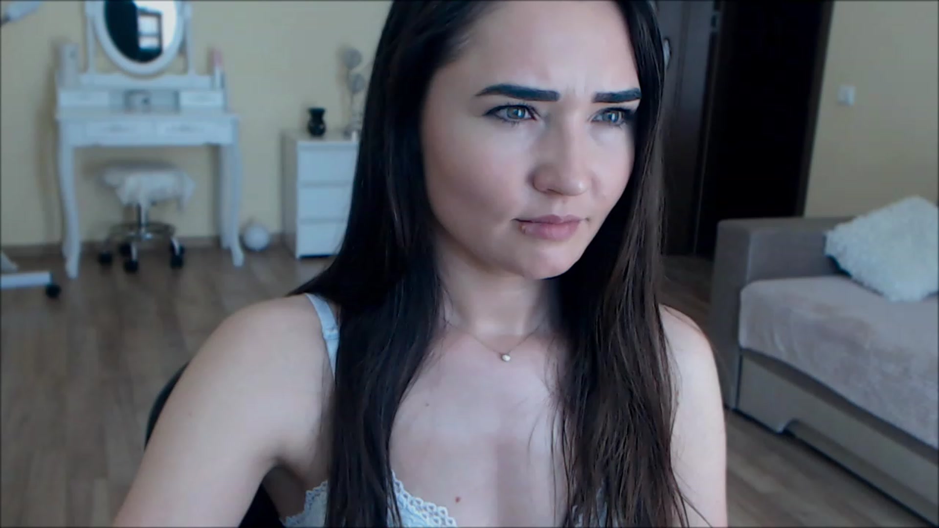 Gallery image thumbnail from DarkArwennie's myfreecams stream on, 06/20/2023, 14:44 image 3 of 20