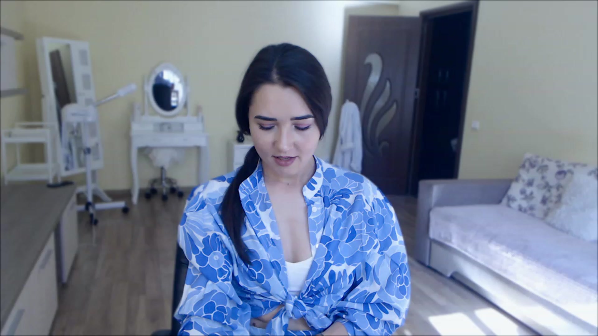 Gallery image thumbnail from DarkArwennie's myfreecams stream on, 06/27/2023, 15:45 image 4 of 20