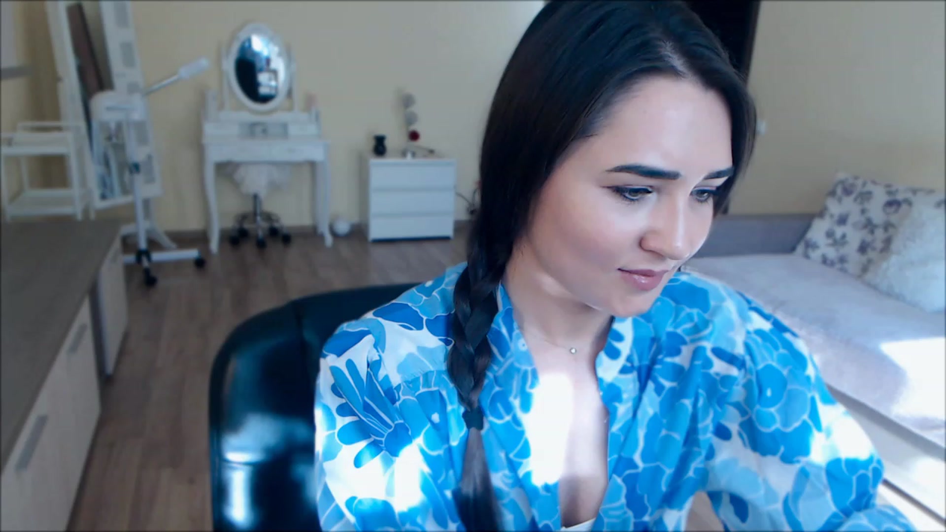 Gallery image thumbnail from DarkArwennie's myfreecams stream on, 06/27/2023, 15:45 image 10 of 20
