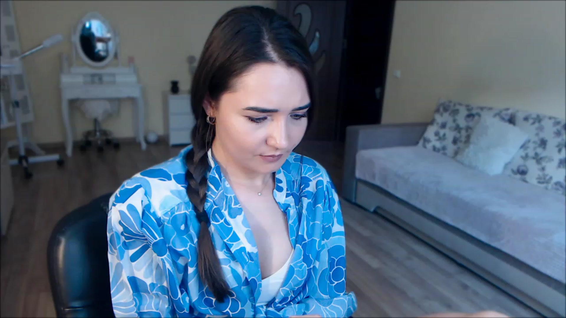 Gallery image thumbnail from DarkArwennie's myfreecams stream on, 06/27/2023, 17:37 image 10 of 20