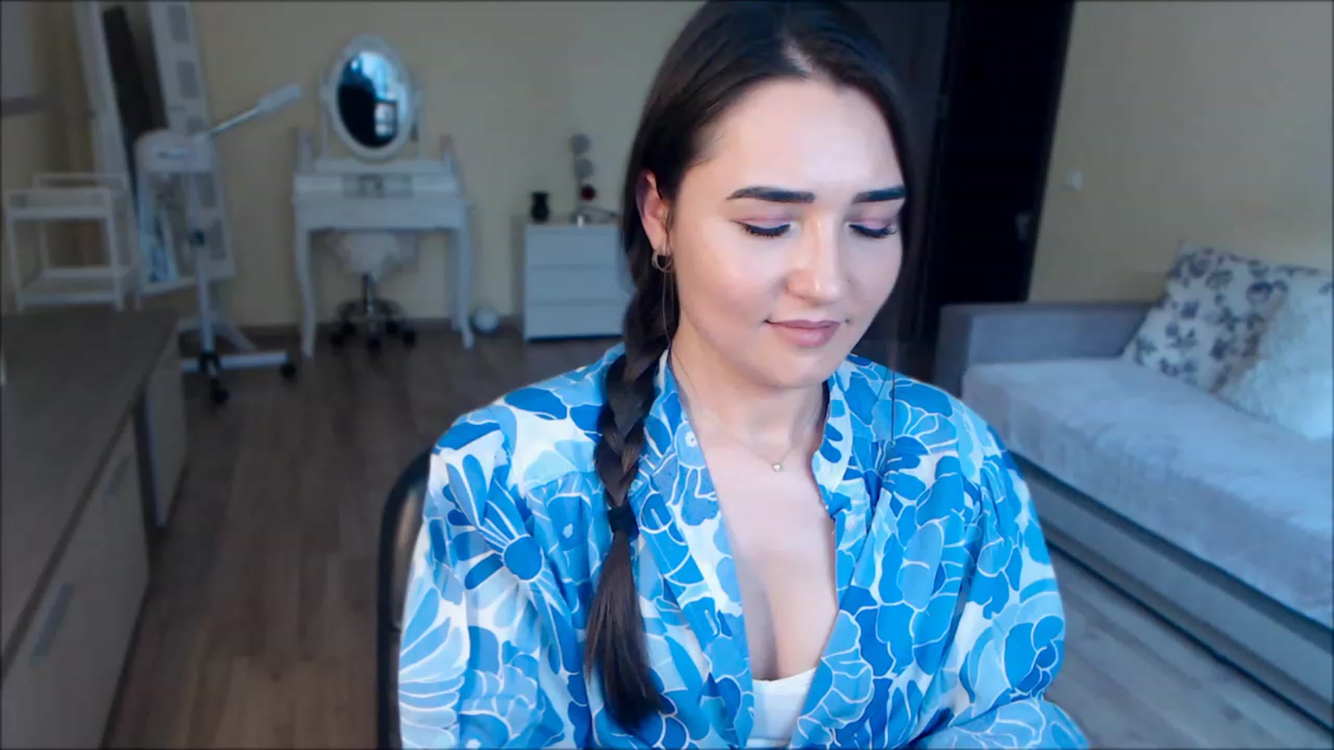 Gallery image thumbnail from DarkArwennie's myfreecams stream on, 06/27/2023, 17:37 image 2 of 20