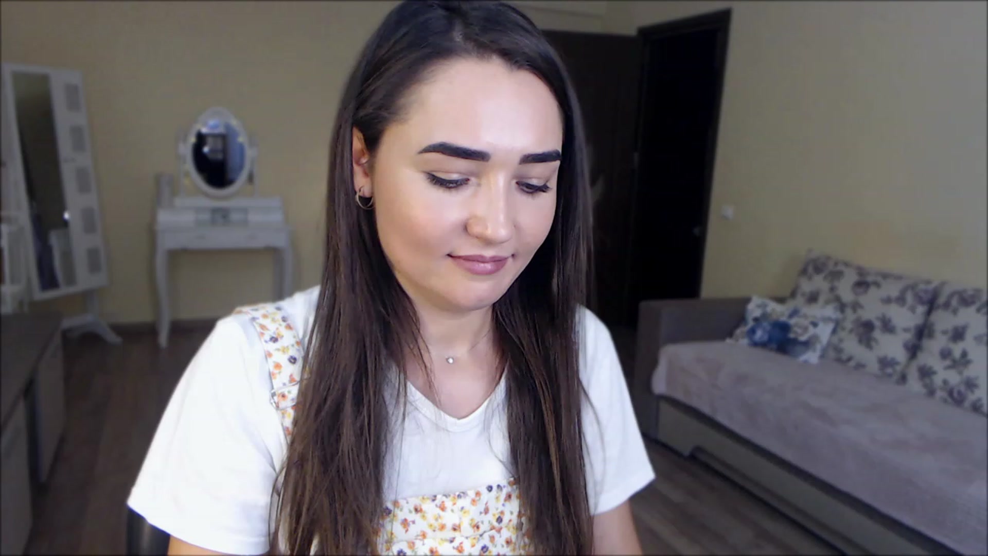 Gallery image thumbnail from DarkArwennie's myfreecams stream on, 08/11/2023, 17:24 image 10 of 20