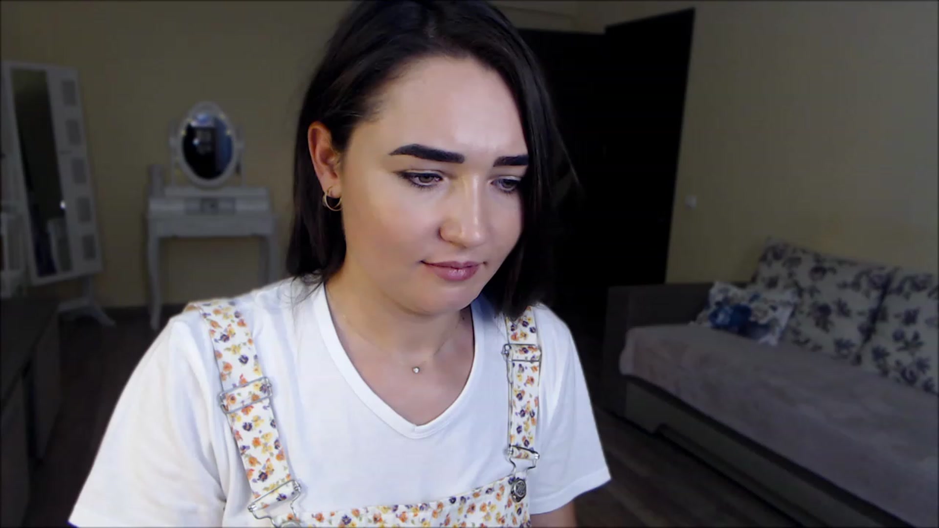 Gallery image thumbnail from DarkArwennie's myfreecams stream on, 08/11/2023, 17:24 image 16 of 20