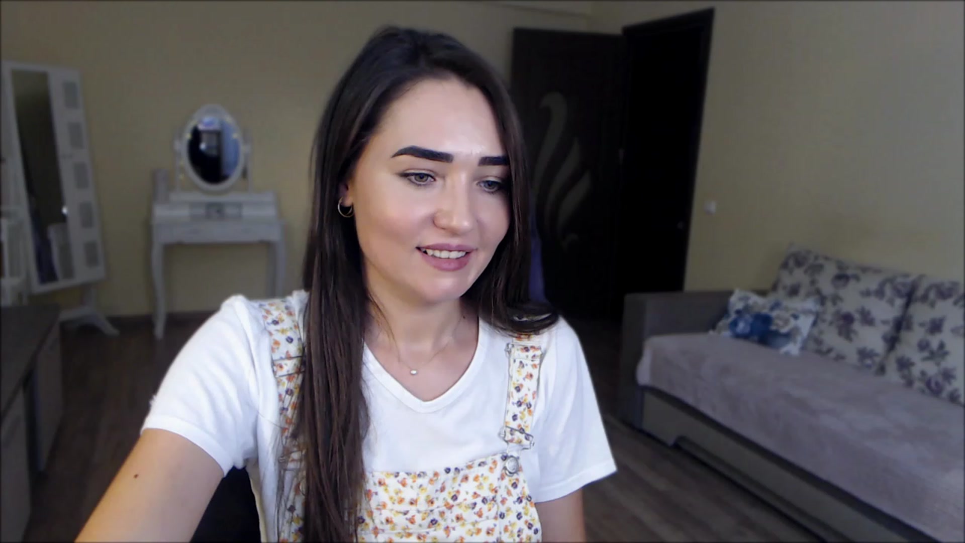 Gallery image thumbnail from DarkArwennie's myfreecams stream on, 08/11/2023, 17:24 image 3 of 20