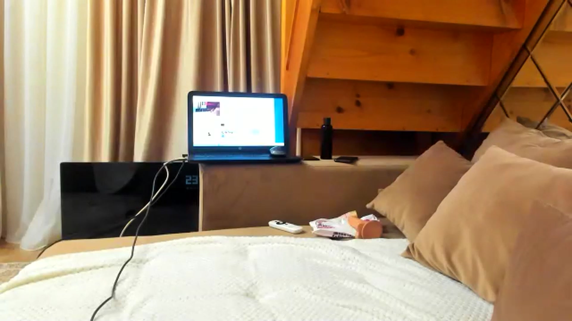 Gallery image thumbnail from Dark_Lady_'s myfreecams stream on, 01/18/2023, 15:35 image 14 of 20