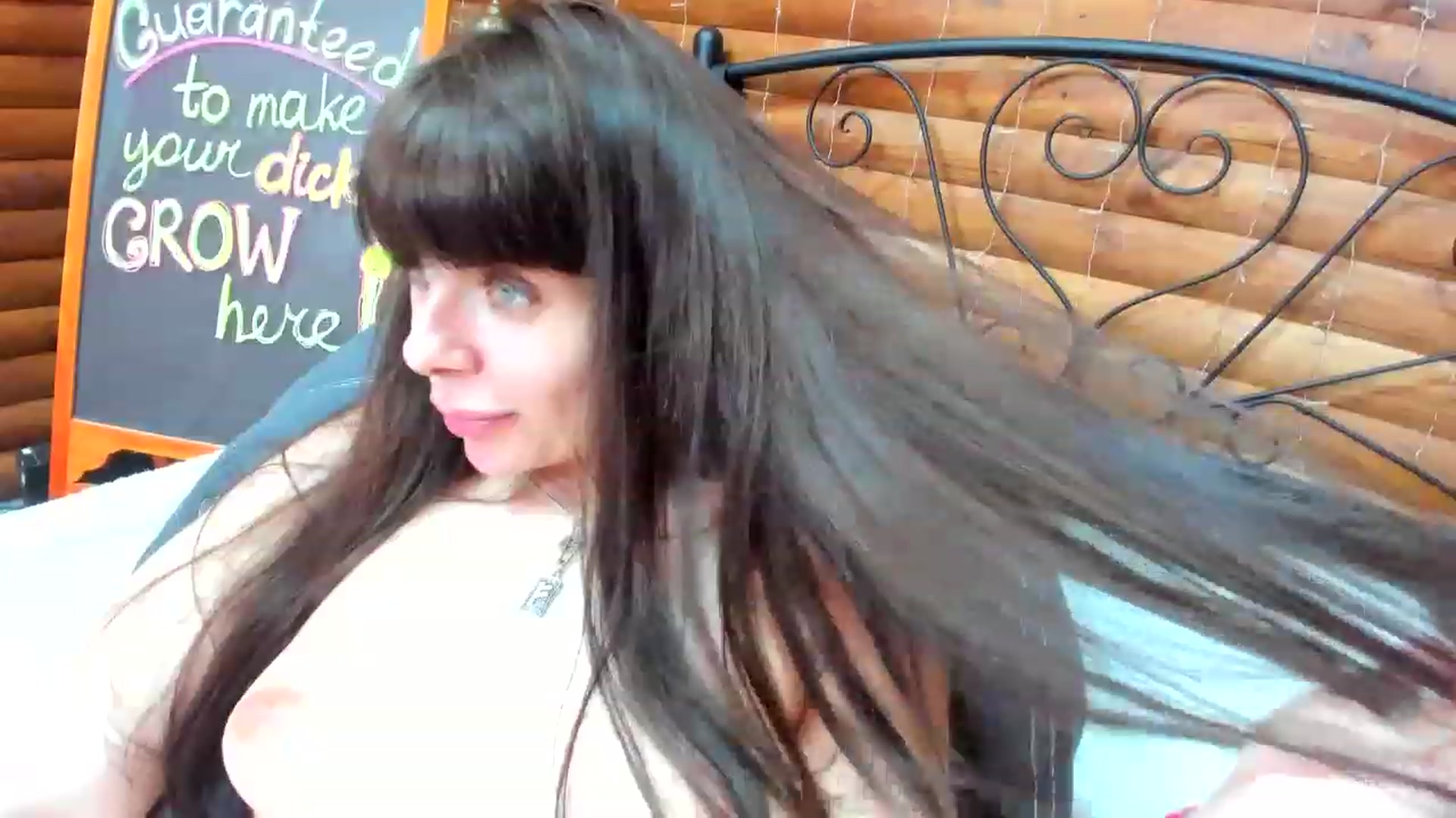 Gallery image thumbnail from Dark_Lady_'s myfreecams stream on, 04/06/2023, 11:25 image 2 of 20