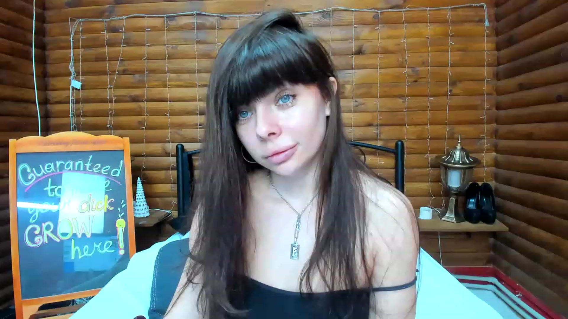 Gallery image thumbnail from Dark_Lady_'s myfreecams stream on, 04/12/2023, 05:33 image 11 of 20