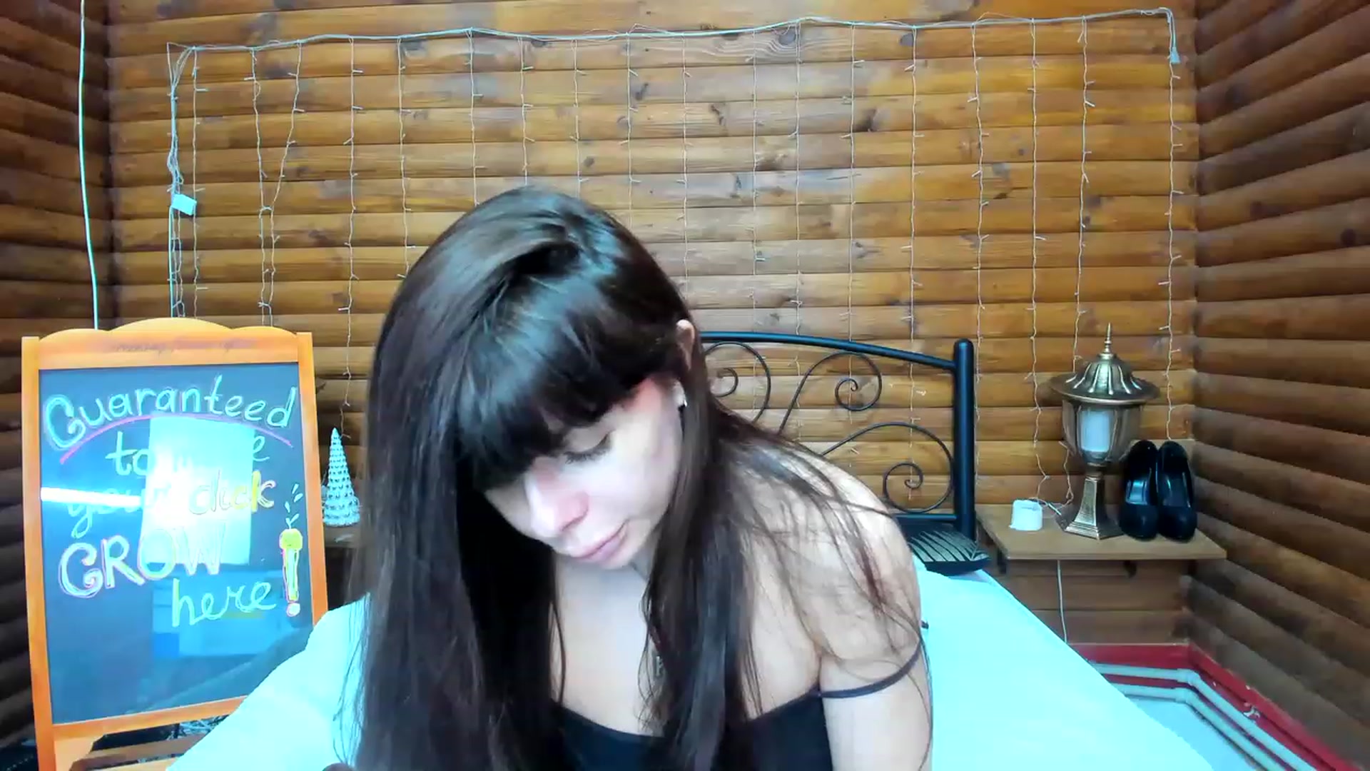 Gallery image thumbnail from Dark_Lady_'s myfreecams stream on, 04/12/2023, 05:33 image 4 of 20