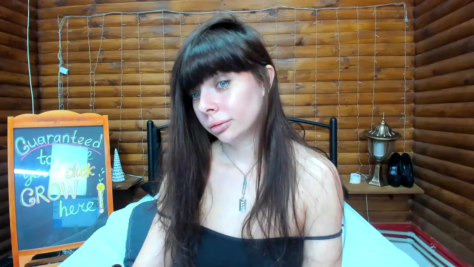 Gallery image thumbnail from Dark_Lady_'s myfreecams stream on, 04/12/2023, 05:33 image 14 of 20