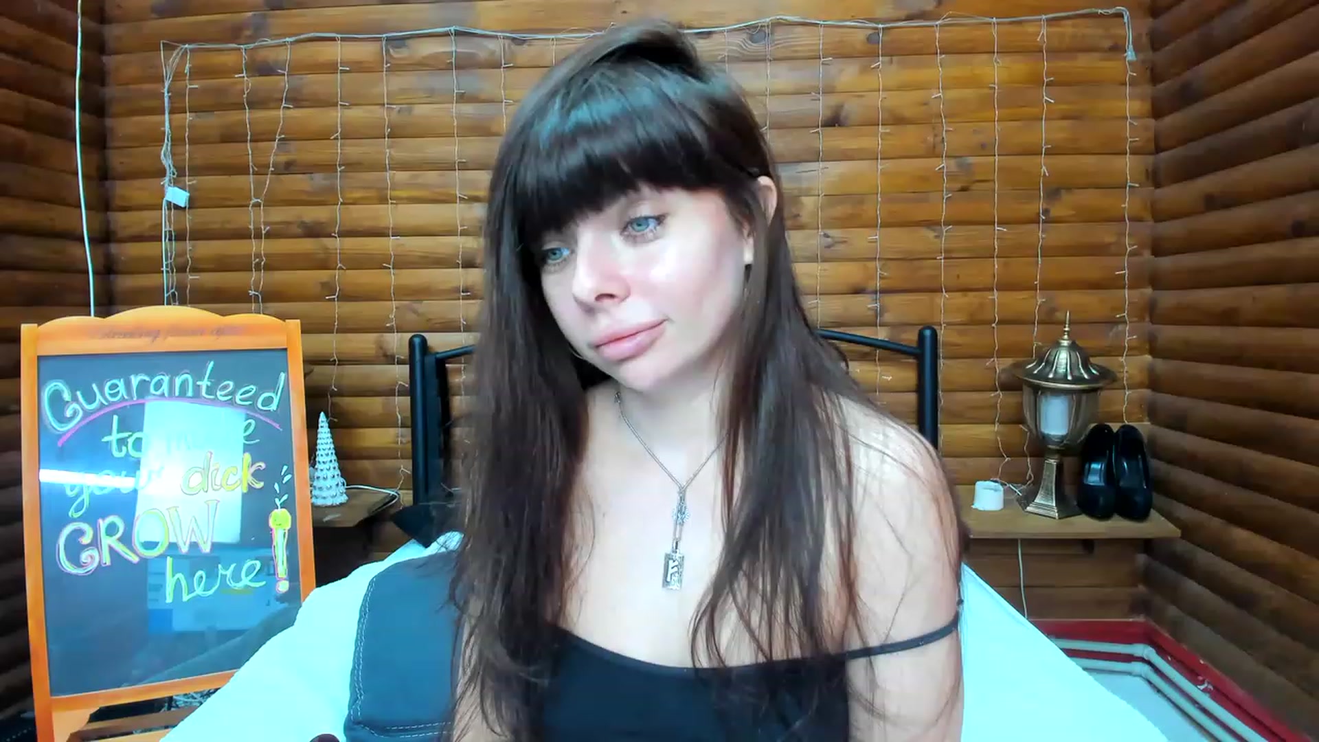 Gallery image thumbnail from Dark_Lady_'s myfreecams stream on, 04/12/2023, 05:33 image 10 of 20