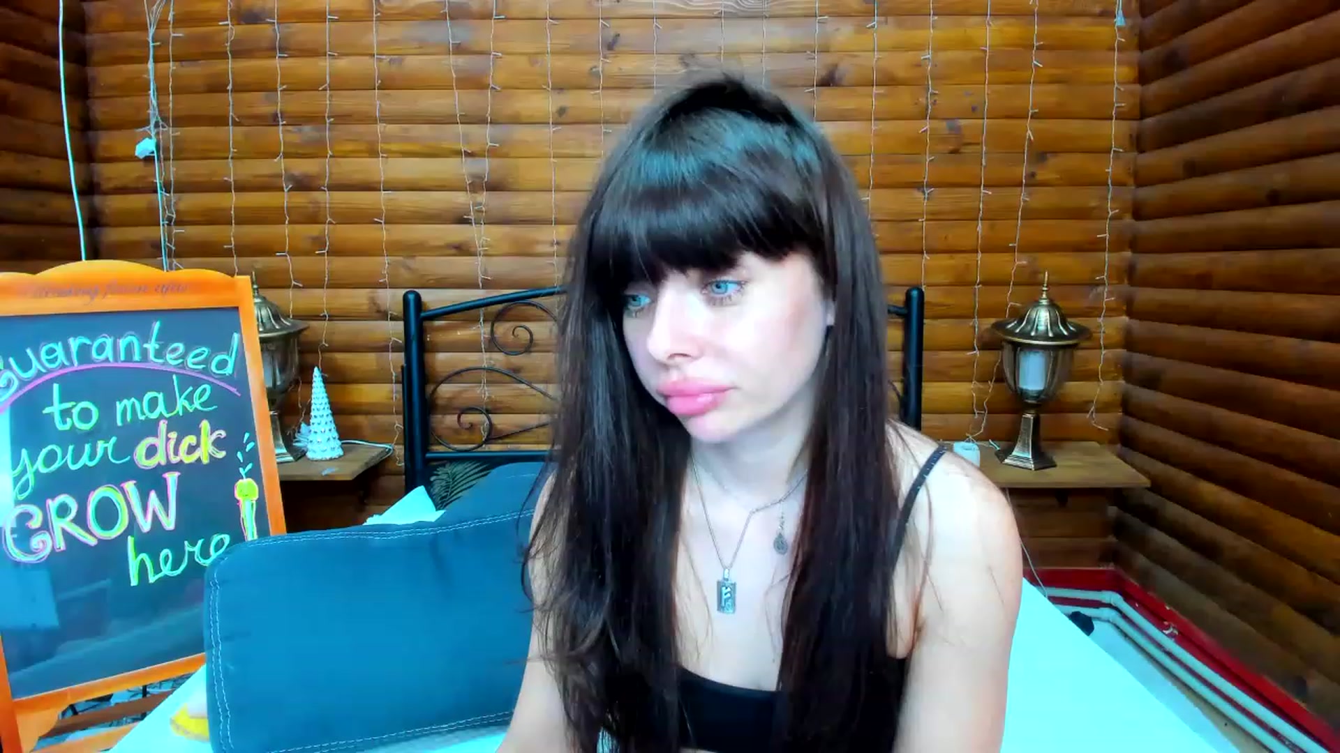 Gallery image thumbnail from Dark_Lady_'s myfreecams stream on, 05/10/2023, 06:50 image 18 of 20