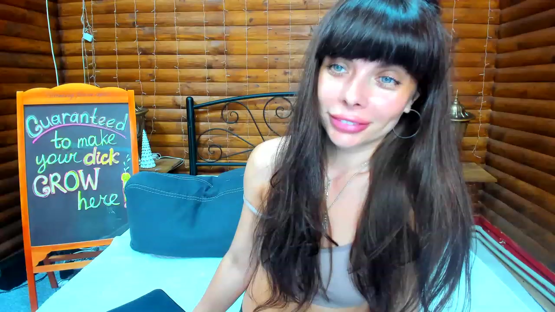 Gallery image thumbnail from Dark_Lady_'s myfreecams stream on, 05/25/2023, 08:50 image 8 of 20