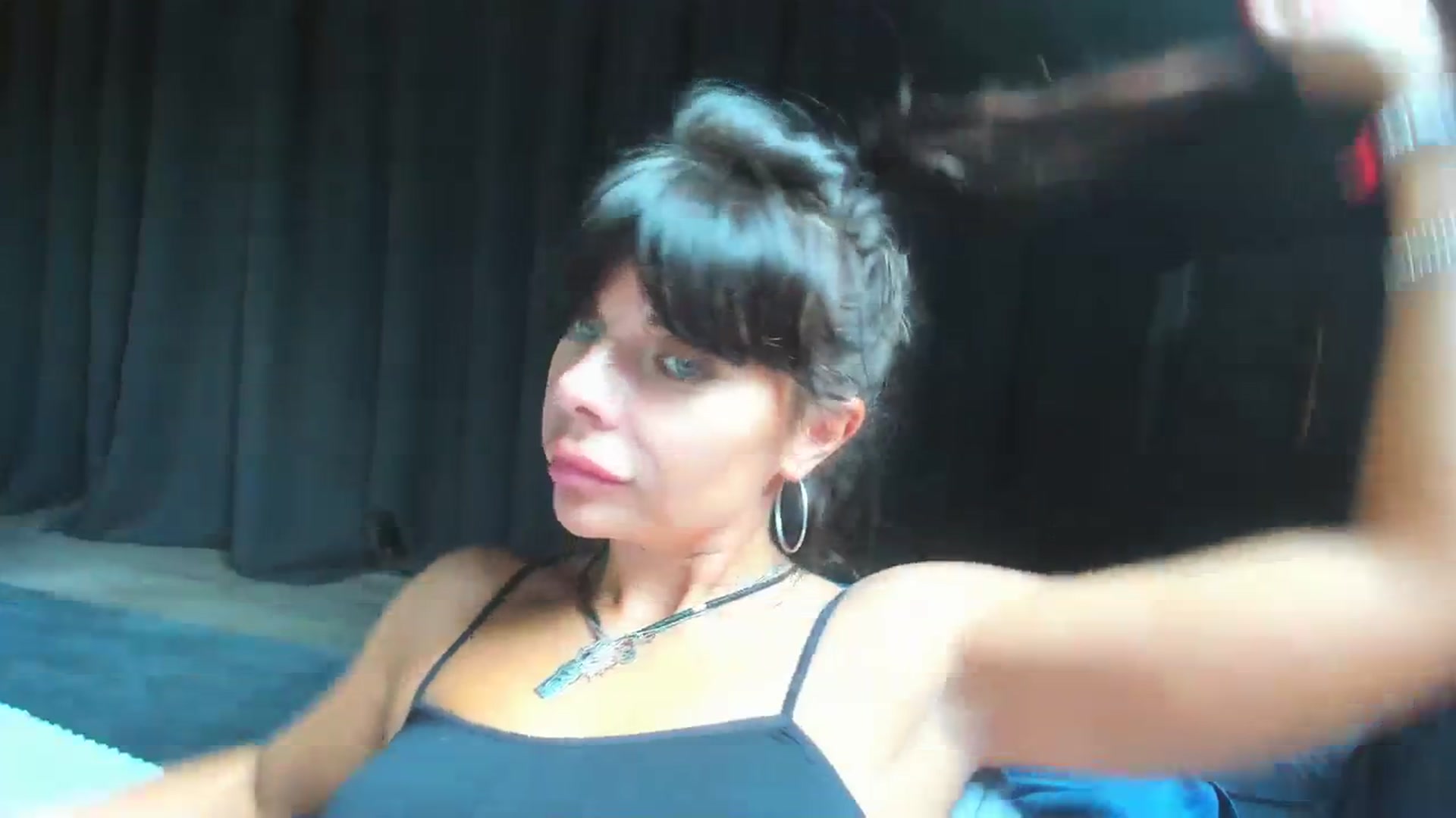 Gallery image thumbnail from Dark_Lady_'s myfreecams stream on, 10/28/2023, 12:13 image 17 of 20
