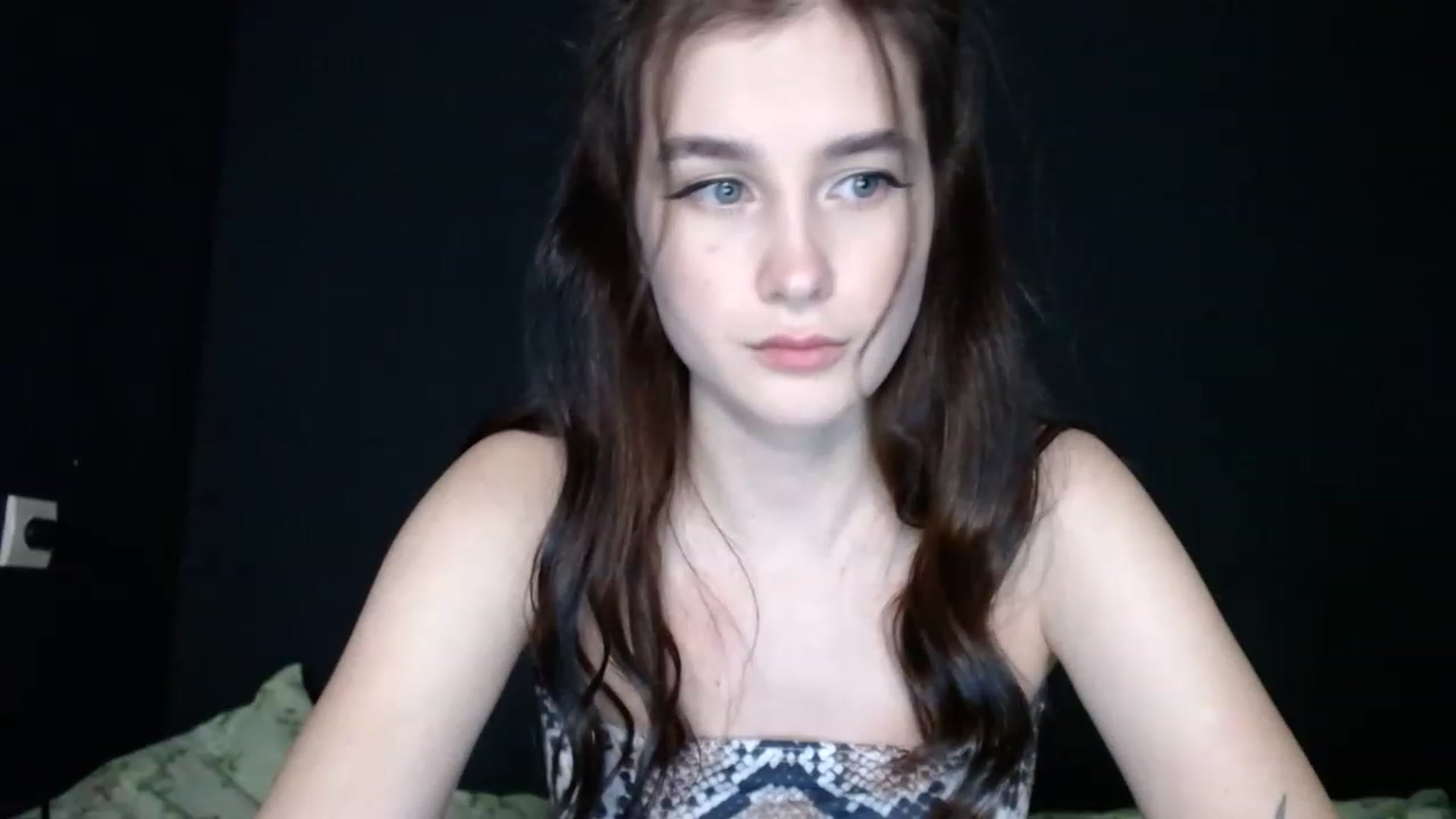 Gallery image thumbnail from Dark_angel_02's myfreecams stream on, 01/09/2023, 01:06 image 16 of 20