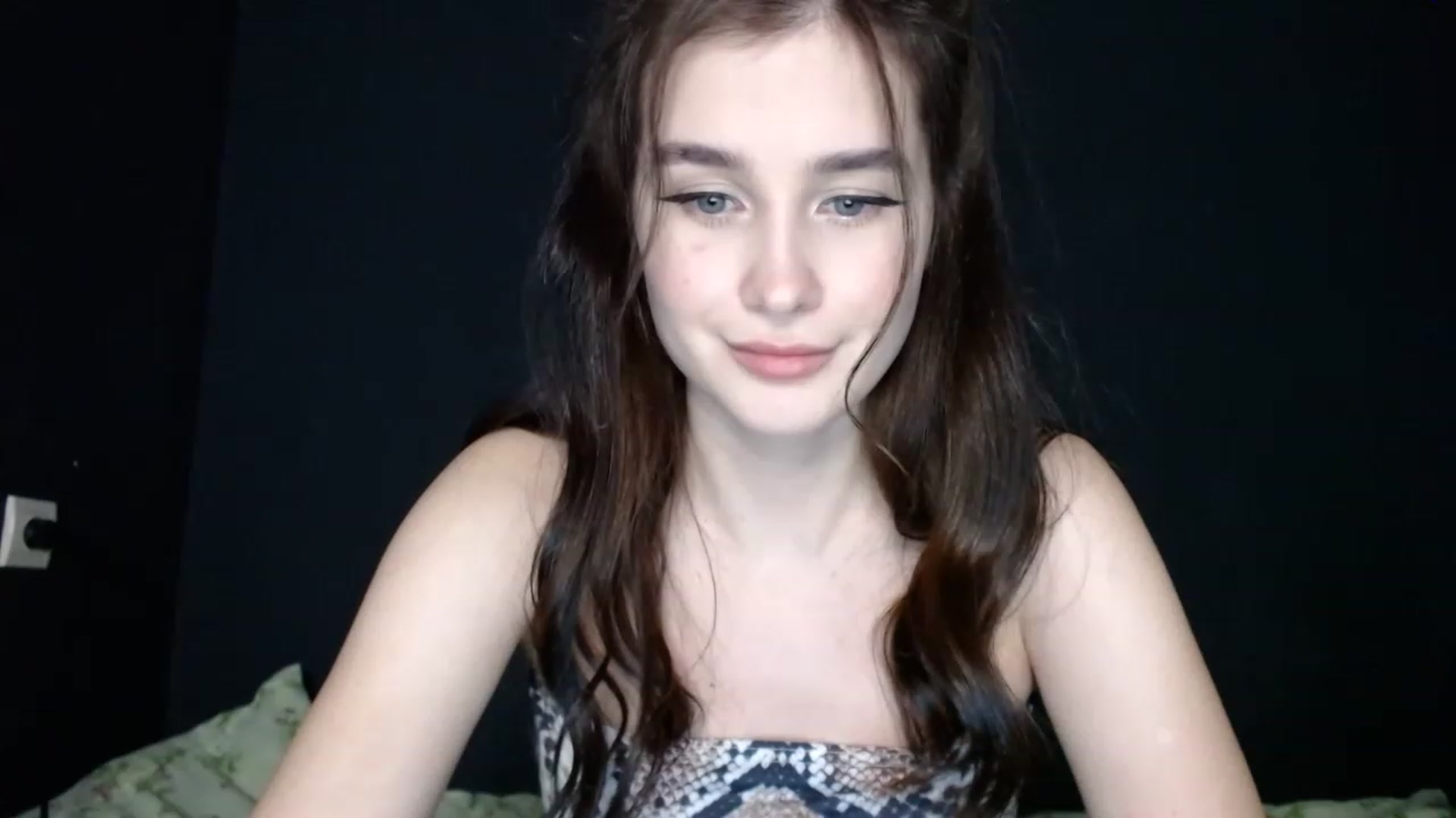 Gallery image thumbnail from Dark_angel_02's myfreecams stream on, 01/09/2023, 01:06 image 15 of 20