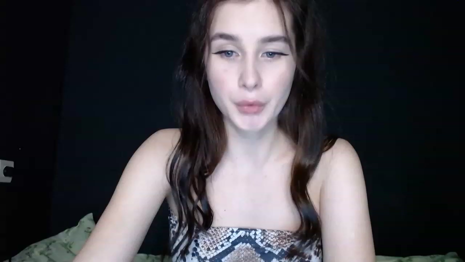 Gallery image thumbnail from Dark_angel_02's myfreecams stream on, 01/09/2023, 01:06 image 6 of 20