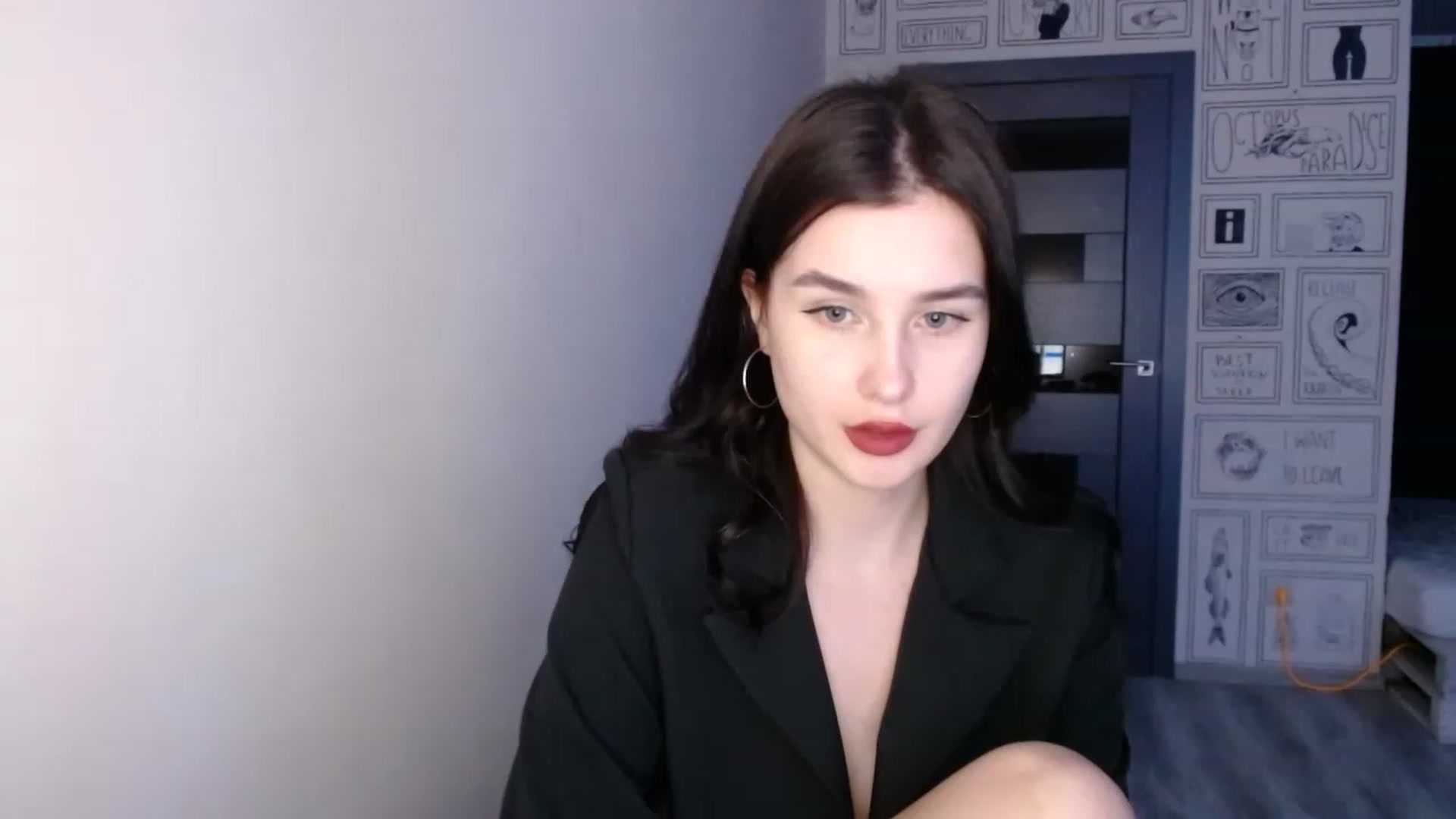 Gallery image thumbnail from Dark_angel_02's myfreecams stream on, 02/11/2023, 18:31 image 9 of 20