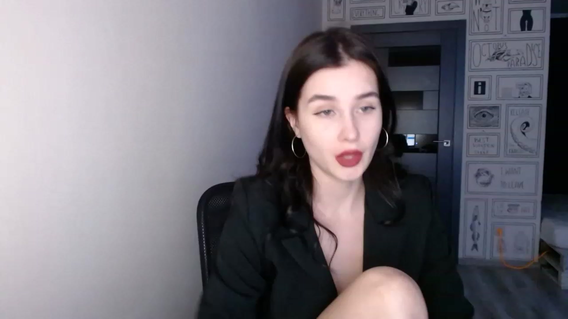 Gallery image thumbnail from Dark_angel_02's myfreecams stream on, 02/11/2023, 18:31 image 14 of 20