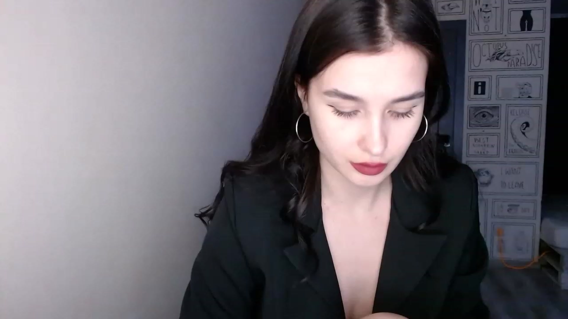 Gallery image thumbnail from Dark_angel_02's myfreecams stream on, 02/11/2023, 18:31 image 12 of 20