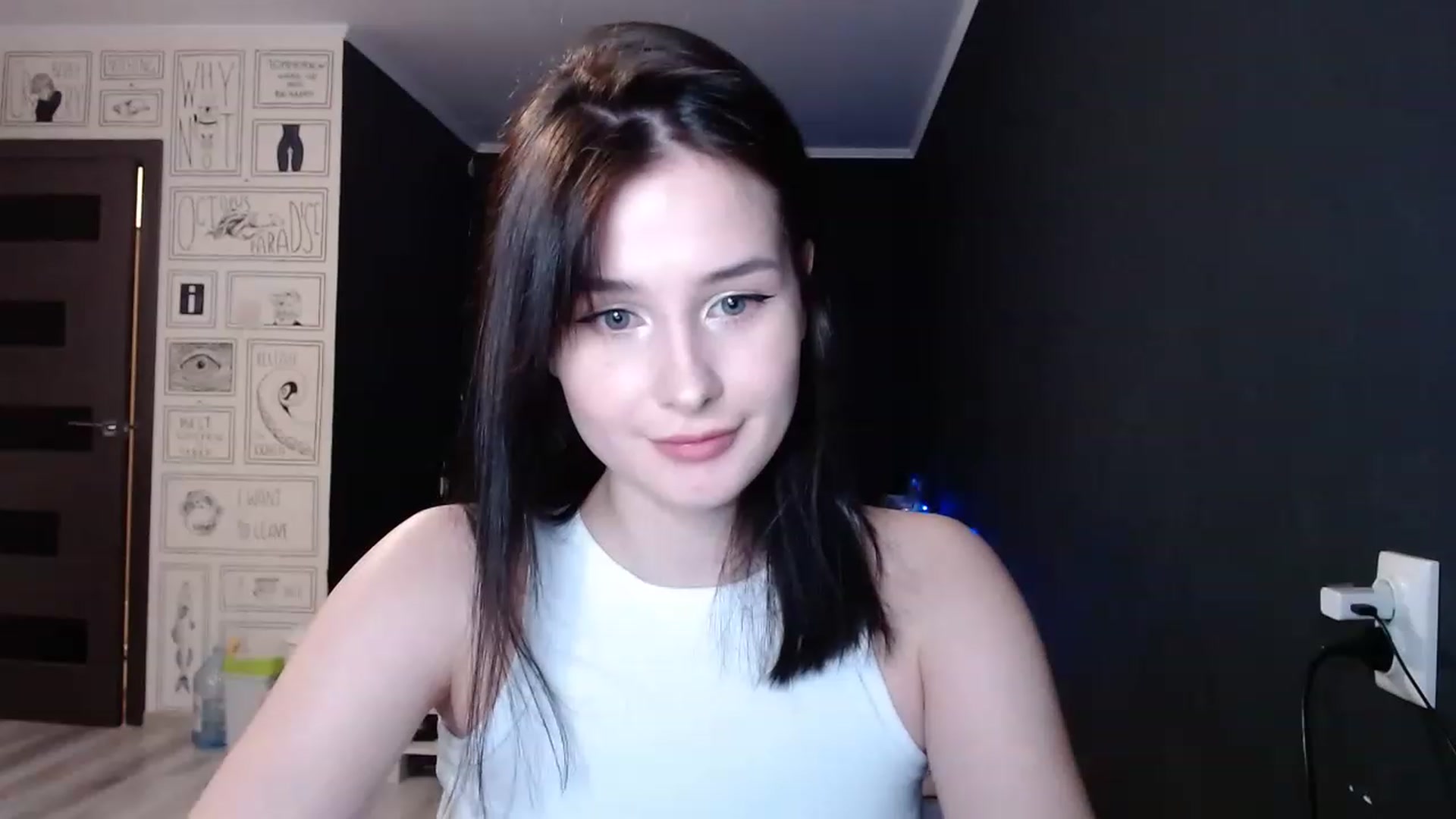 Gallery image thumbnail from Dark_angel_02's myfreecams stream on, 07/14/2023, 24:19 image 12 of 20