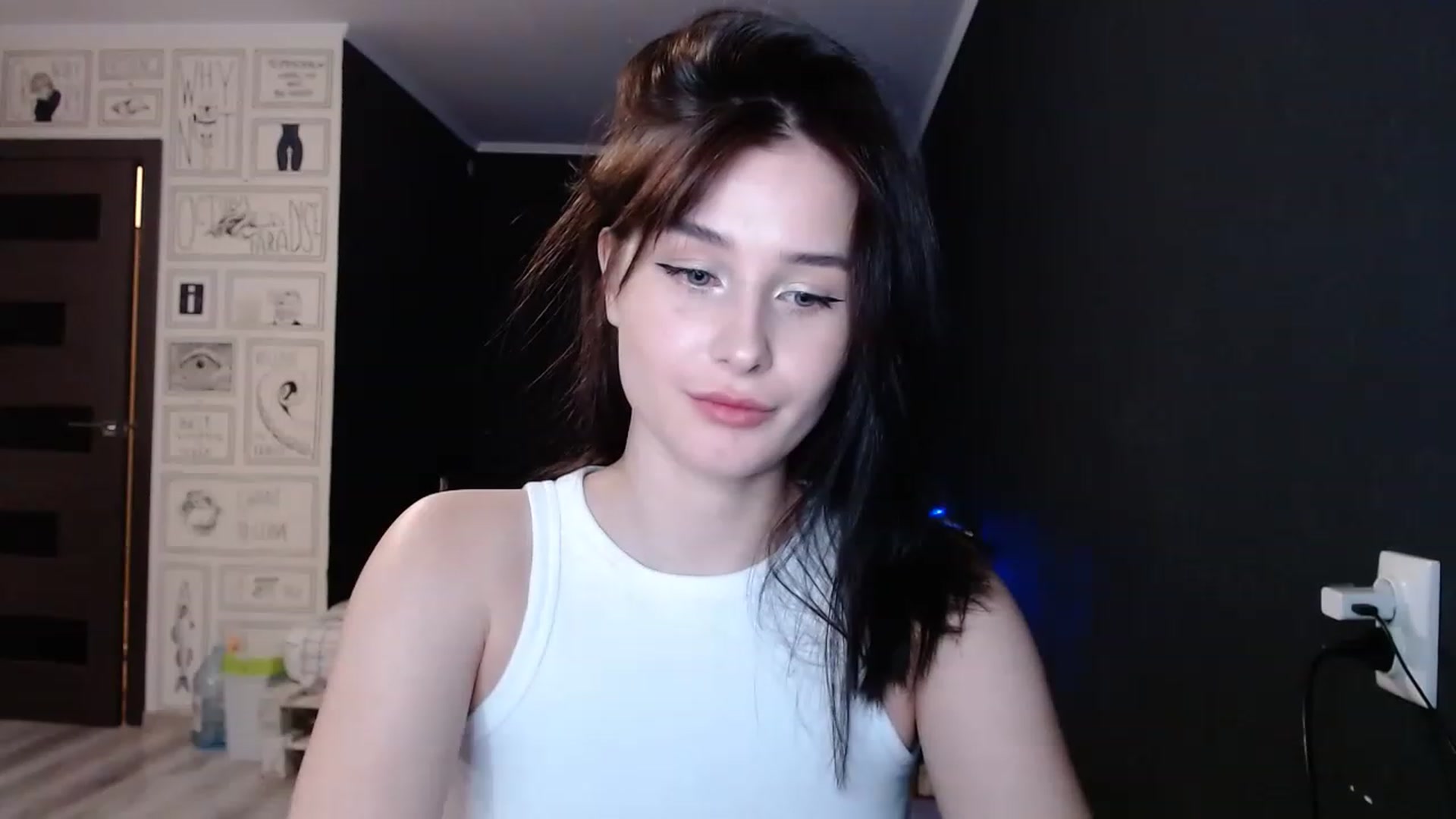 Gallery image thumbnail from Dark_angel_02's myfreecams stream on, 07/14/2023, 24:19 image 8 of 20
