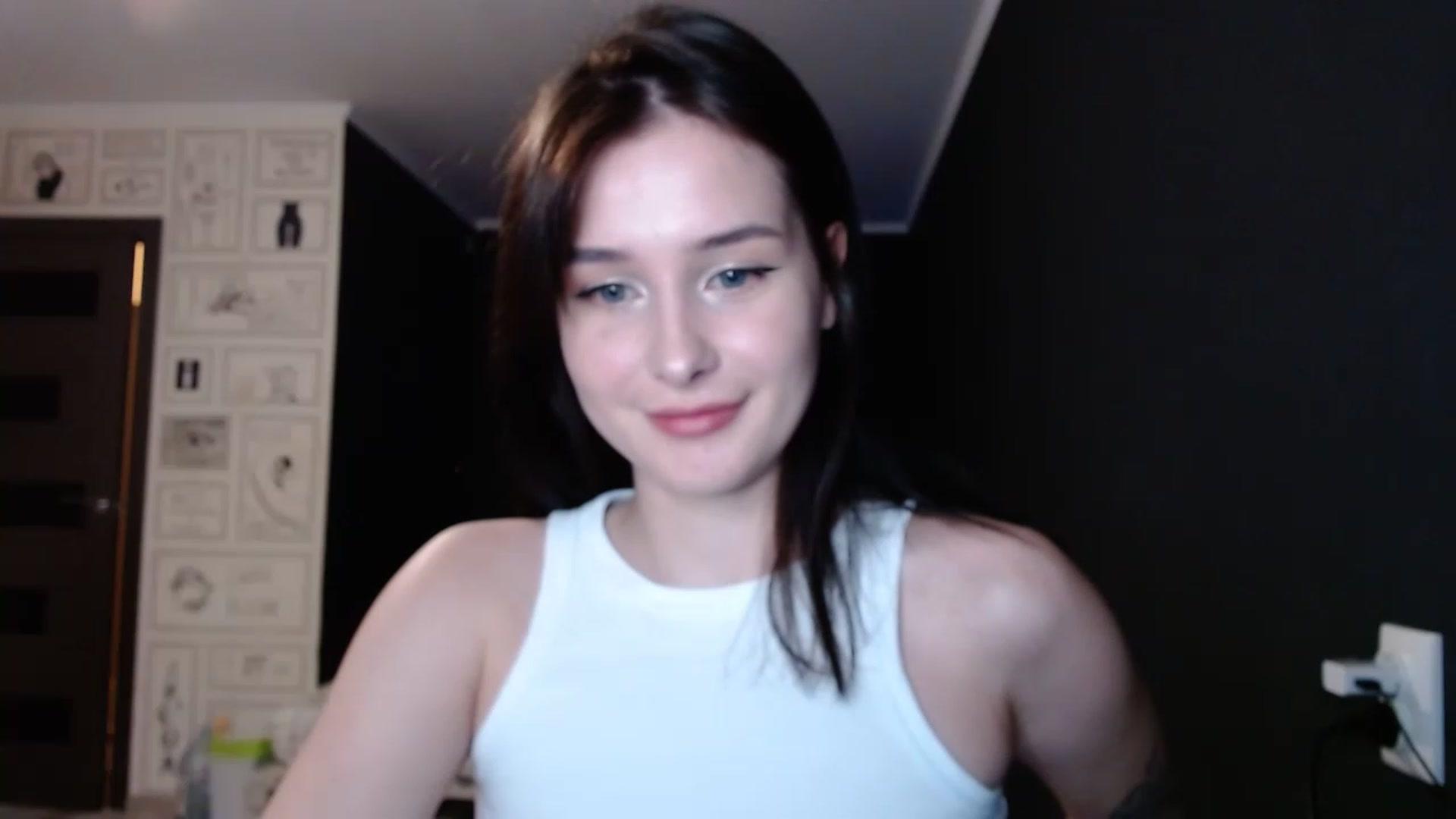 Gallery image thumbnail from Dark_angel_02's myfreecams stream on, 07/14/2023, 24:19 image 14 of 20