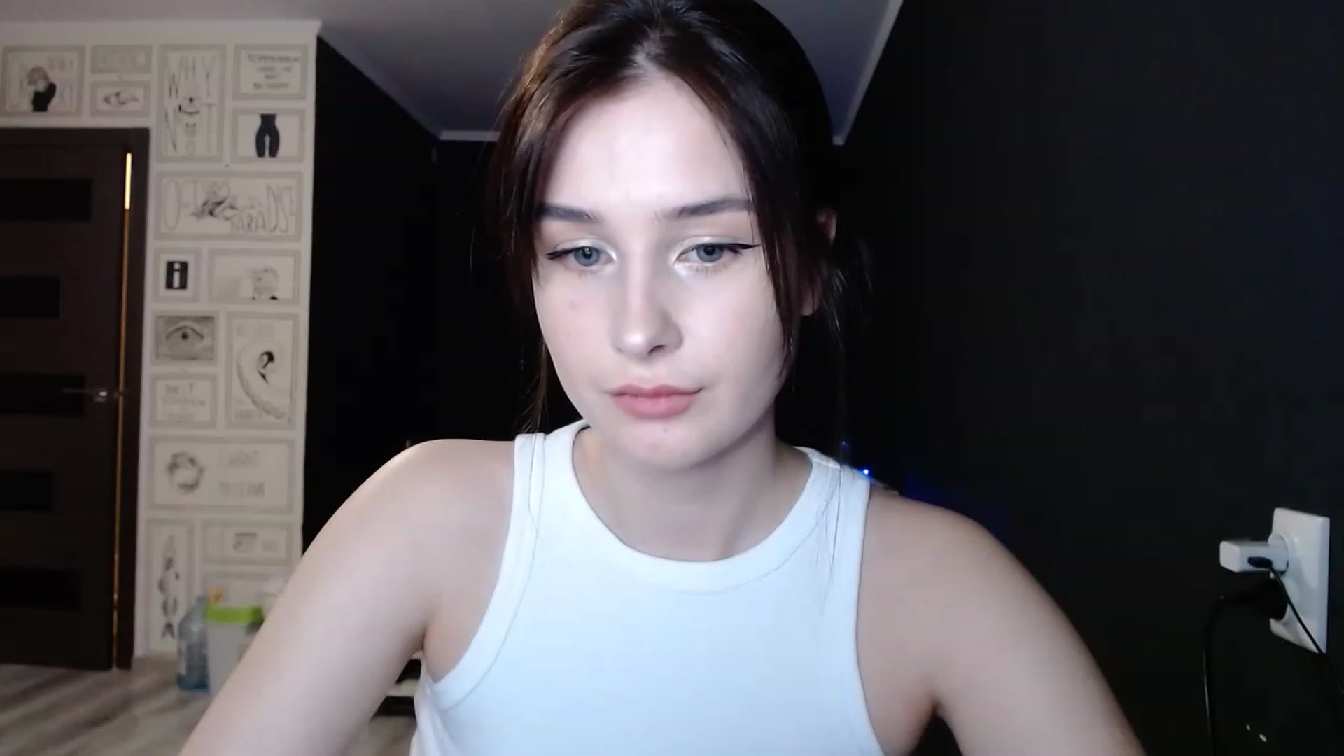 Gallery image thumbnail from Dark_angel_02's myfreecams stream on, 07/14/2023, 24:19 image 1 of 20