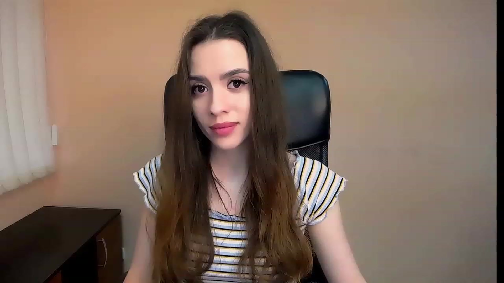 Gallery image thumbnail from Dark_eyed_'s myfreecams stream on, 06/29/2023, 13:35 image 7 of 20