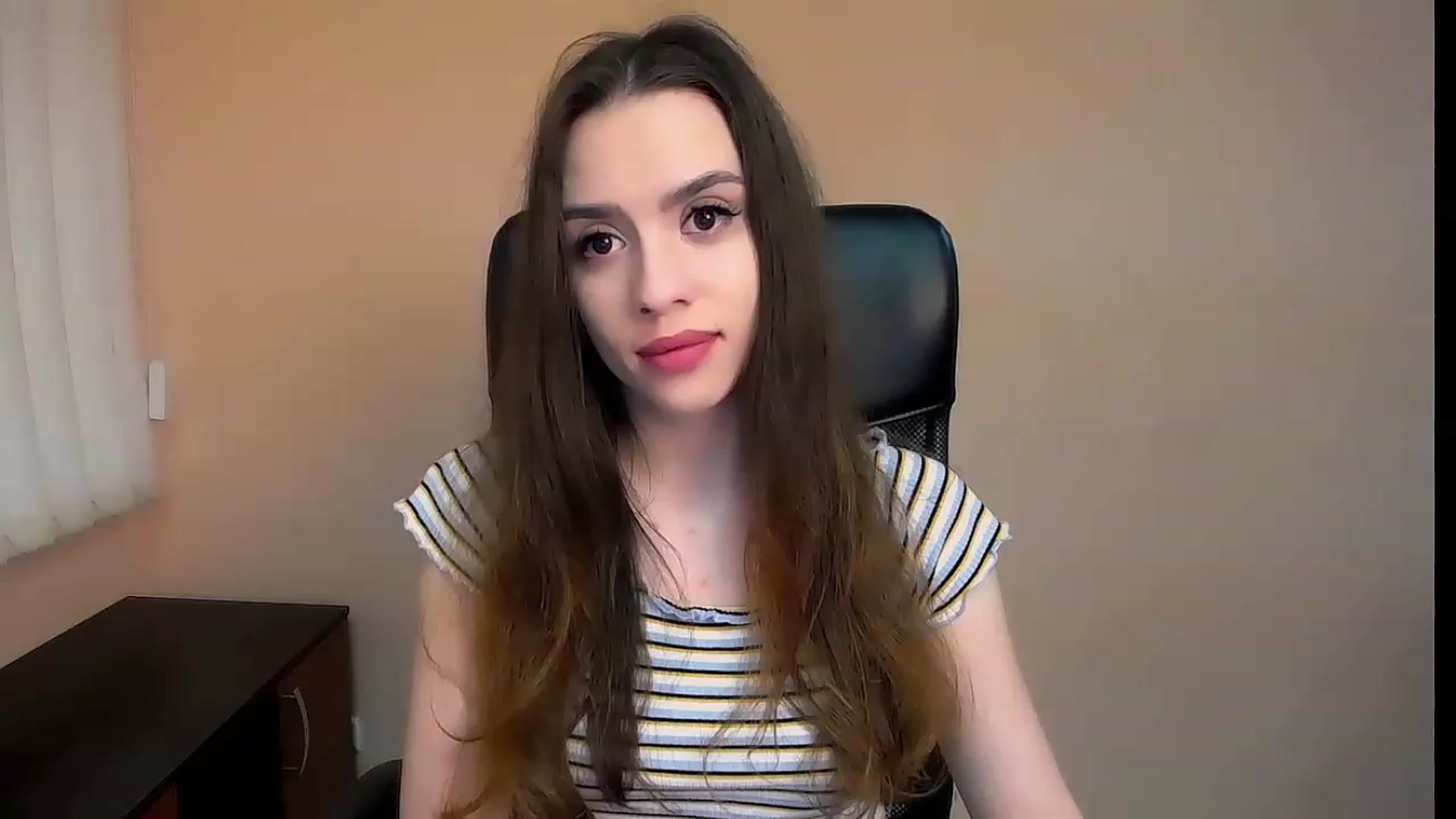 Gallery image thumbnail from Dark_eyed_'s myfreecams stream on, 06/29/2023, 13:35 image 16 of 20
