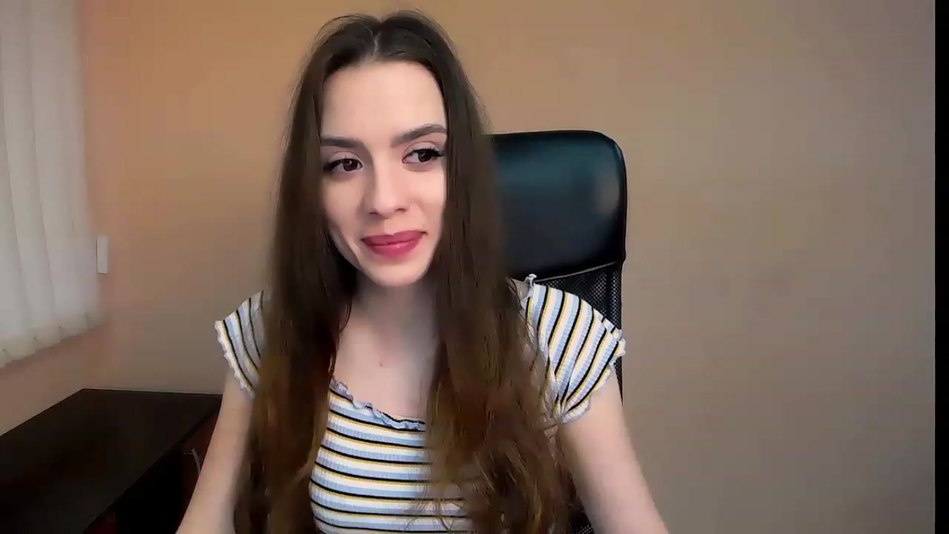 Gallery image thumbnail from Dark_eyed_'s myfreecams stream on, 06/29/2023, 13:35 image 20 of 20