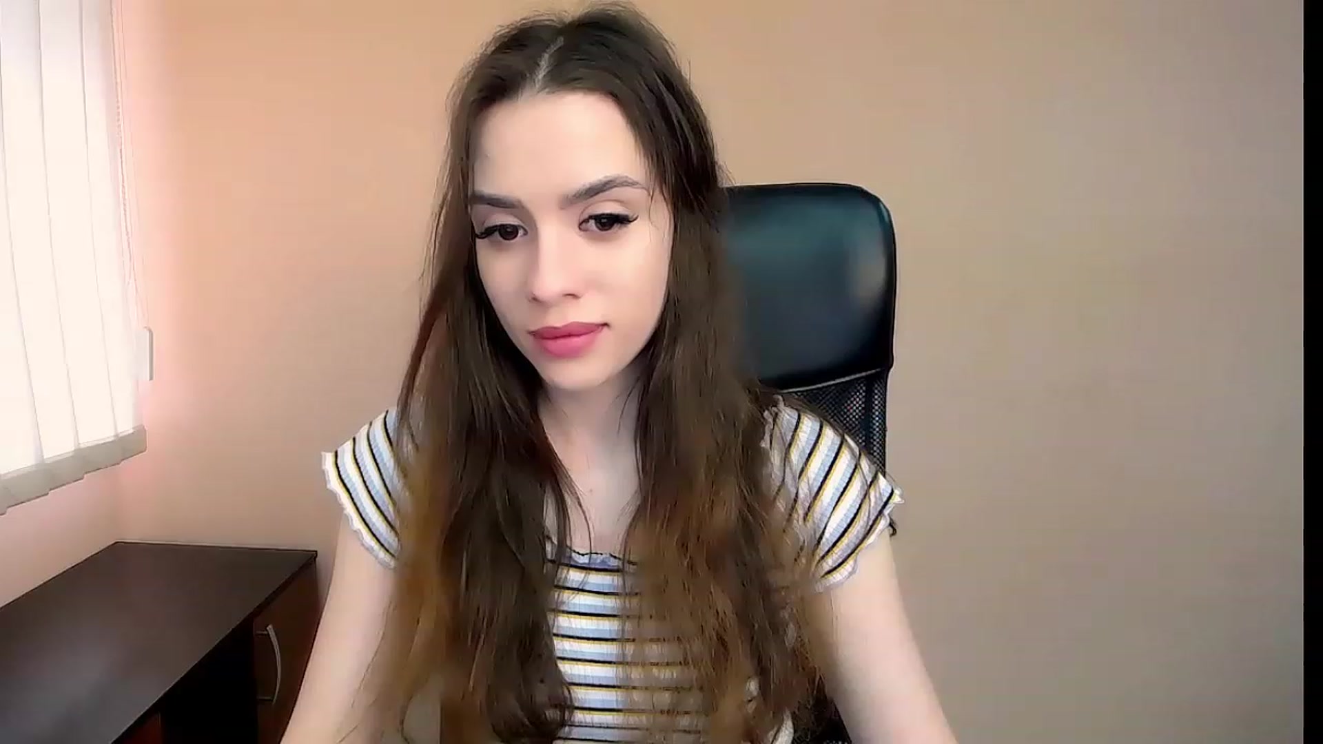 Gallery image thumbnail from Dark_eyed_'s myfreecams stream on, 06/29/2023, 14:29 image 3 of 20