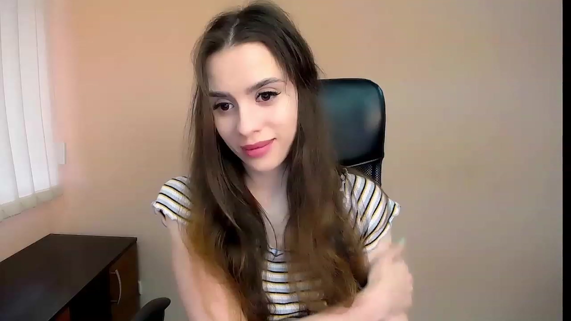 Gallery image thumbnail from Dark_eyed_'s myfreecams stream on, 06/29/2023, 14:29 image 6 of 20