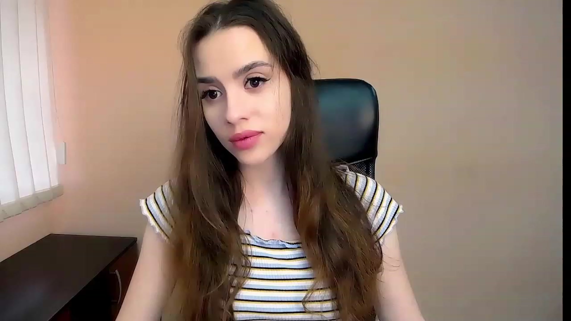 Gallery image thumbnail from Dark_eyed_'s myfreecams stream on, 06/29/2023, 14:29 image 15 of 20
