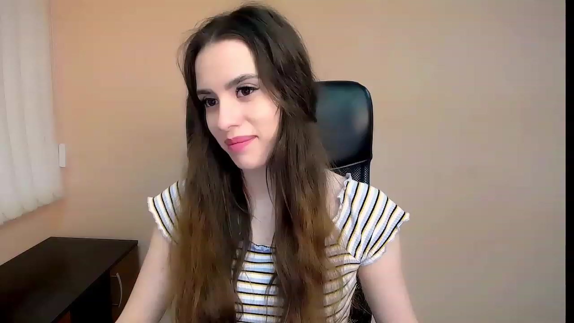 Gallery image thumbnail from Dark_eyed_'s myfreecams stream on, 06/29/2023, 15:30 image 10 of 20