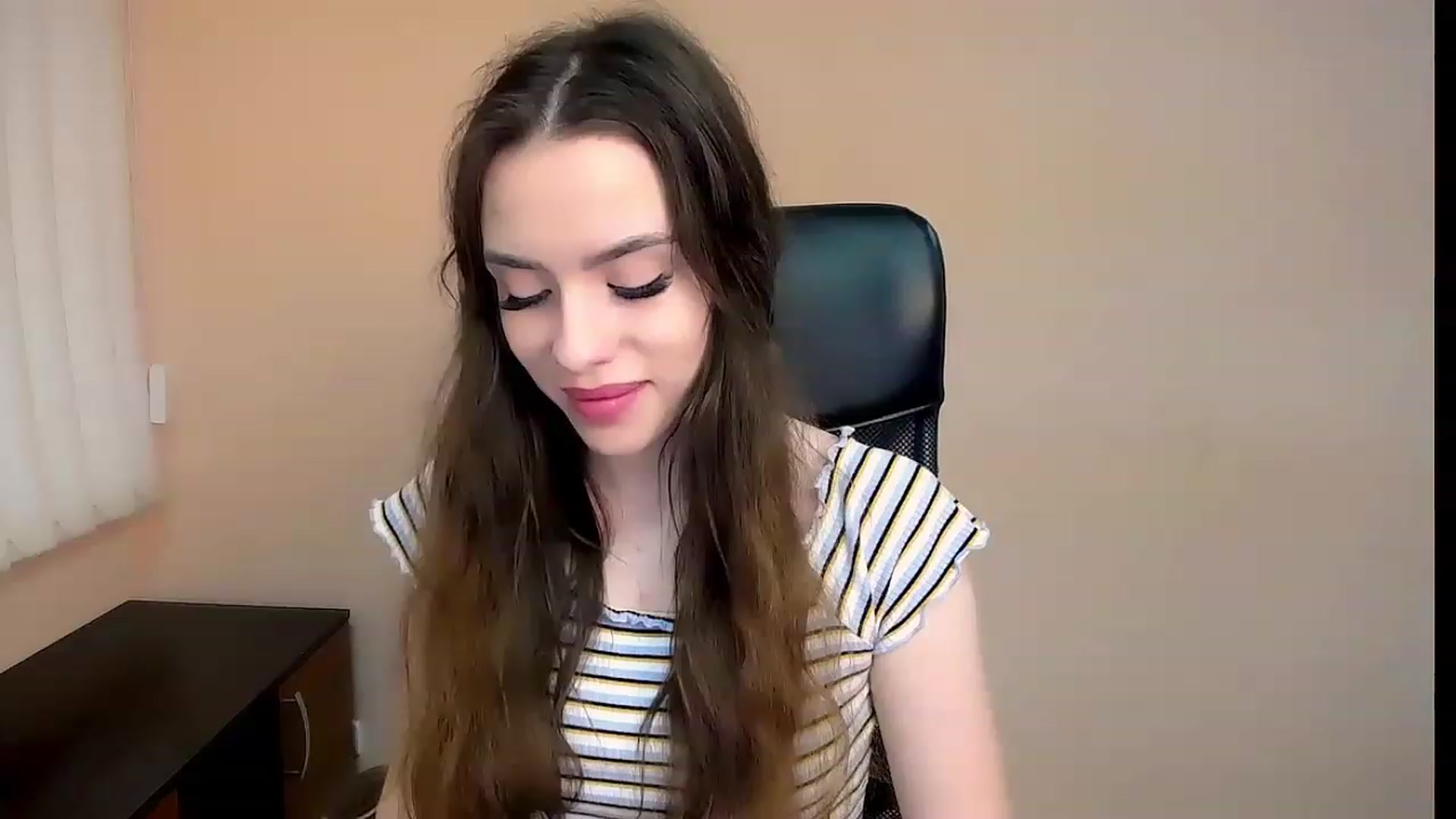 Gallery image thumbnail from Dark_eyed_'s myfreecams stream on, 06/29/2023, 15:30 image 11 of 20