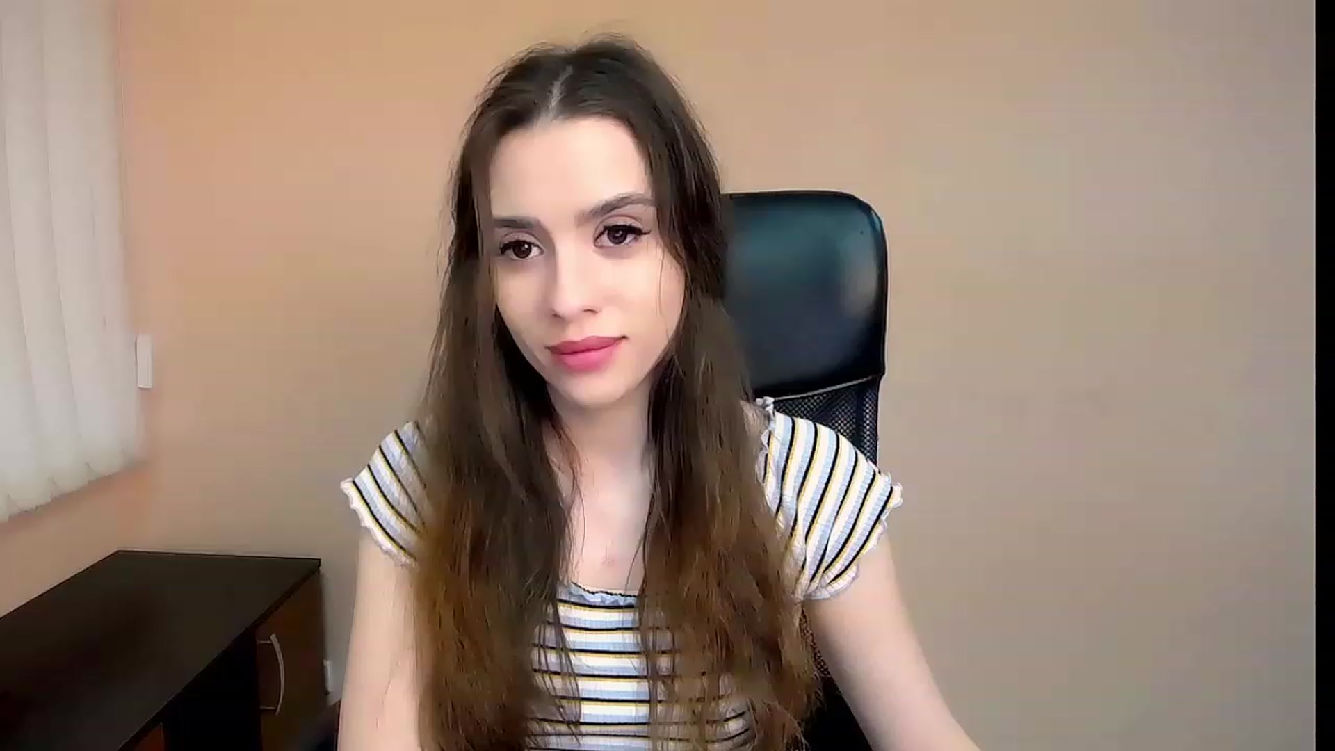 Gallery image thumbnail from Dark_eyed_'s myfreecams stream on, 06/29/2023, 15:30 image 4 of 20