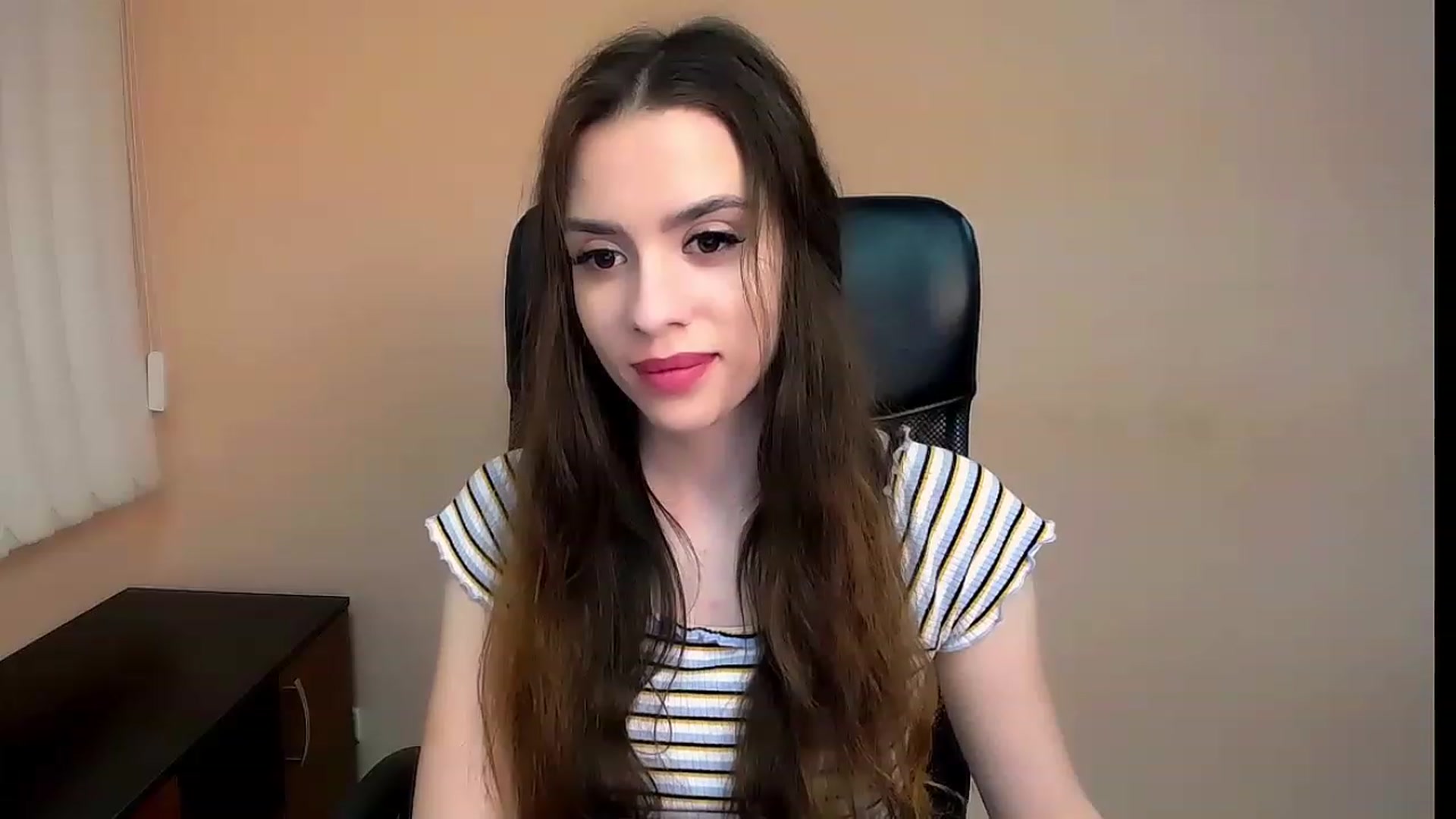 Gallery image thumbnail from Dark_eyed_'s myfreecams stream on, 06/29/2023, 17:25 image 11 of 20