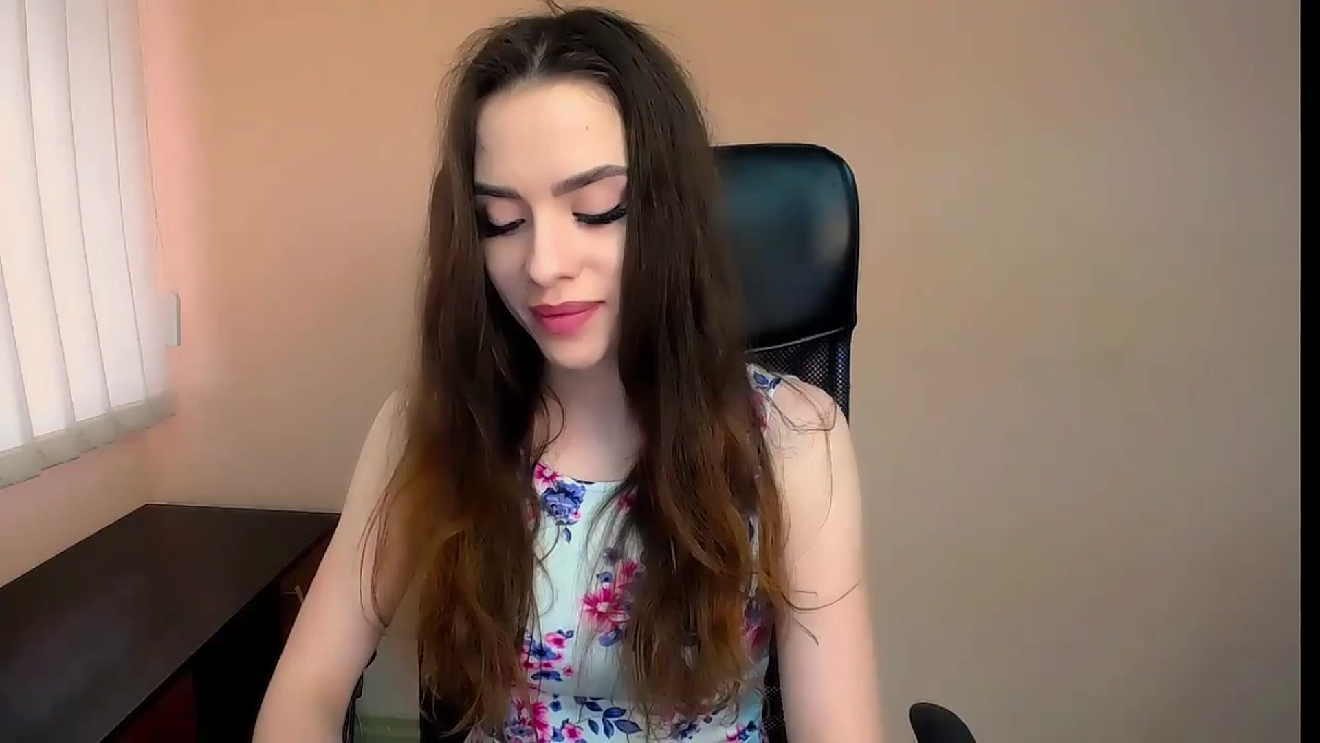 Gallery image thumbnail from Dark_eyed_'s myfreecams stream on, 06/30/2023, 12:04 image 14 of 20